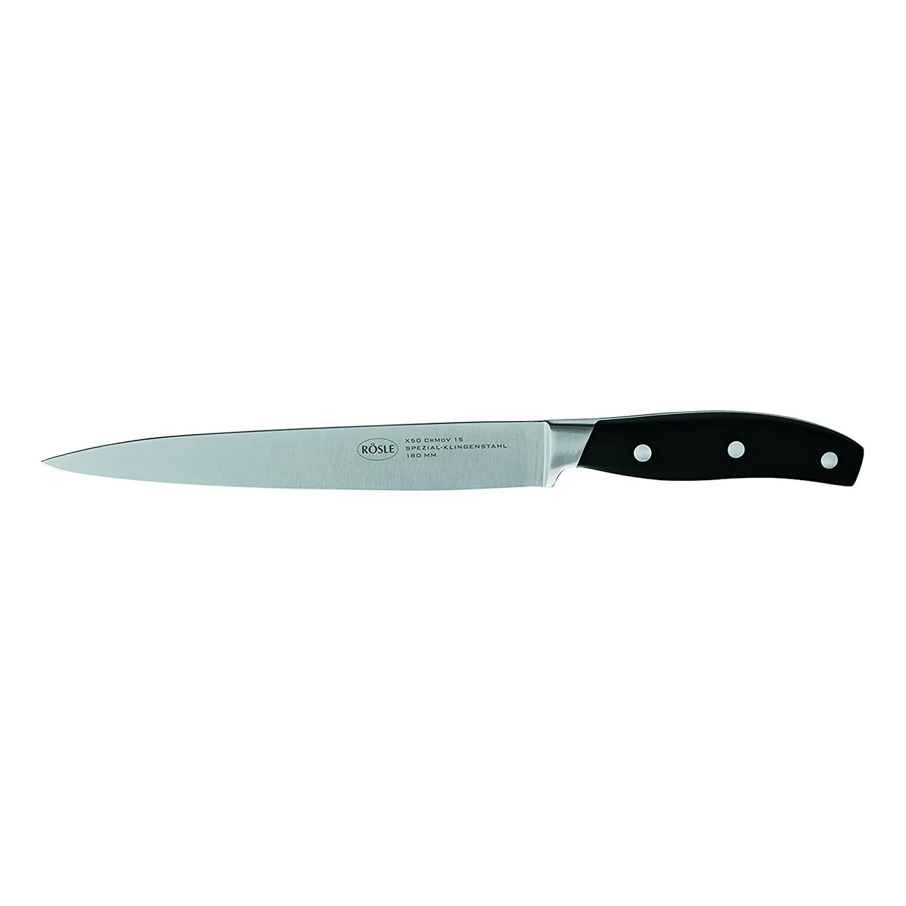 Ein Edelstahl-Küchenmesser mit schwarzem Griff, isoliert auf weißem Hintergrund.