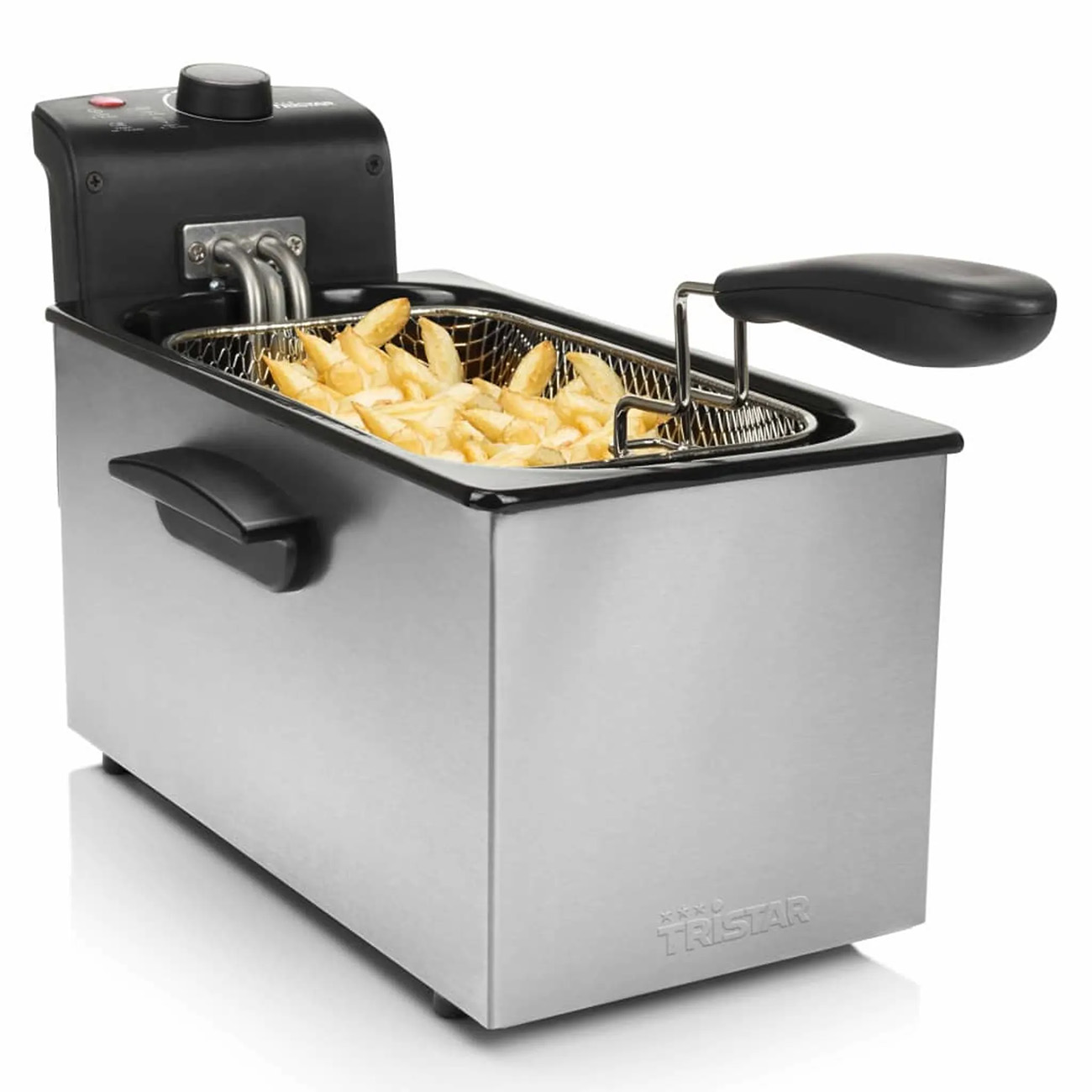 Edelstahl-Fritteuse mit Pommes im Korb, schwarzer Griff und Deckel.