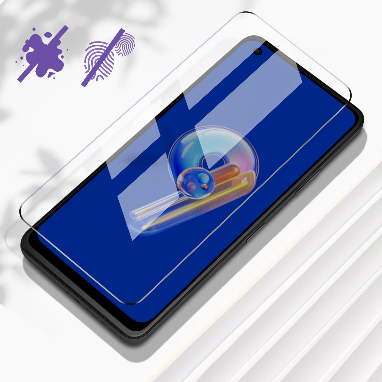 Protecteur d'écran sur un téléphone, avec des marques anti-traces.
