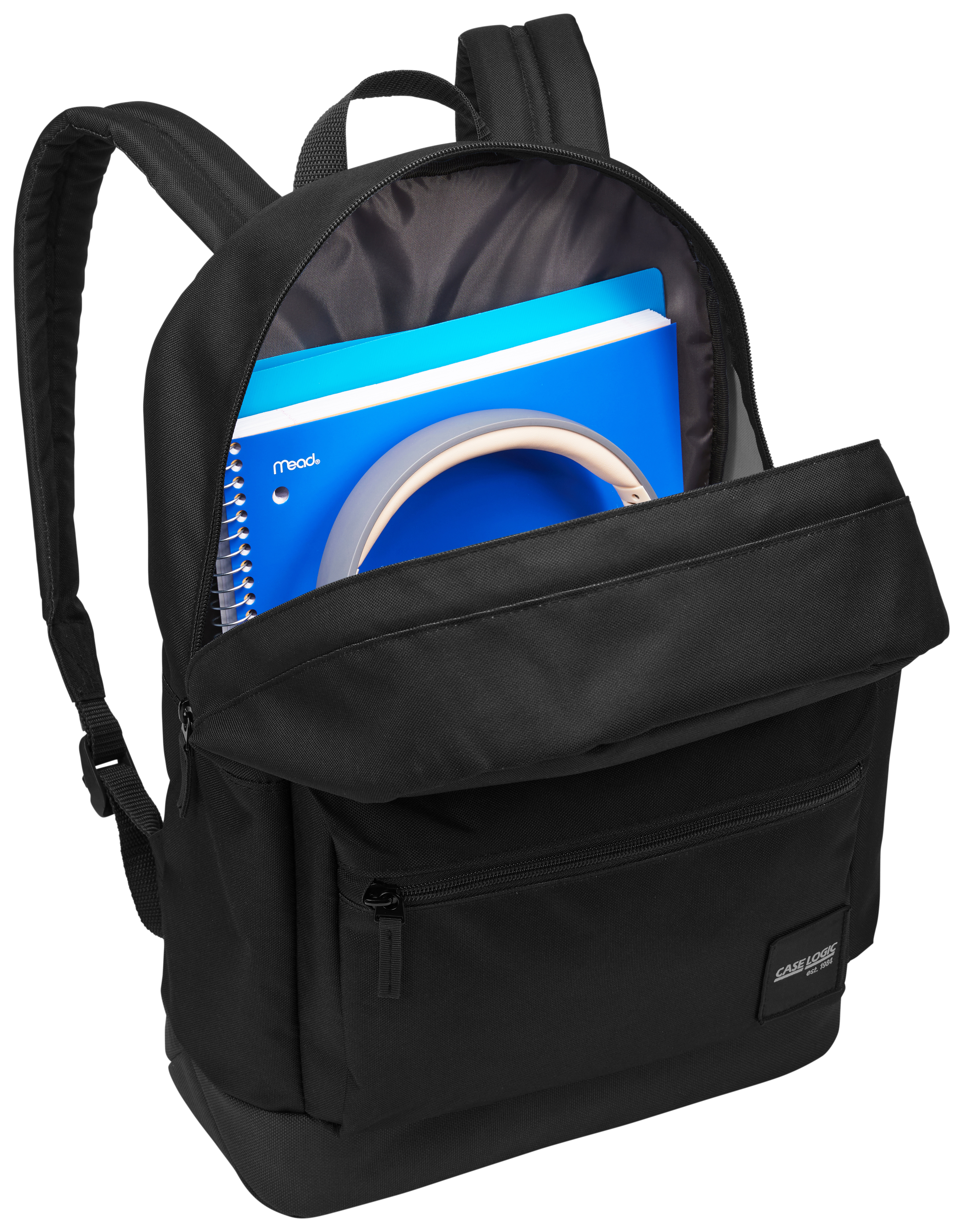 Schwarzer Rucksack mit offenem Deckel, zeigt Notizbücher und Kopfhörer. Eine Vordertasche ist sichtbar.