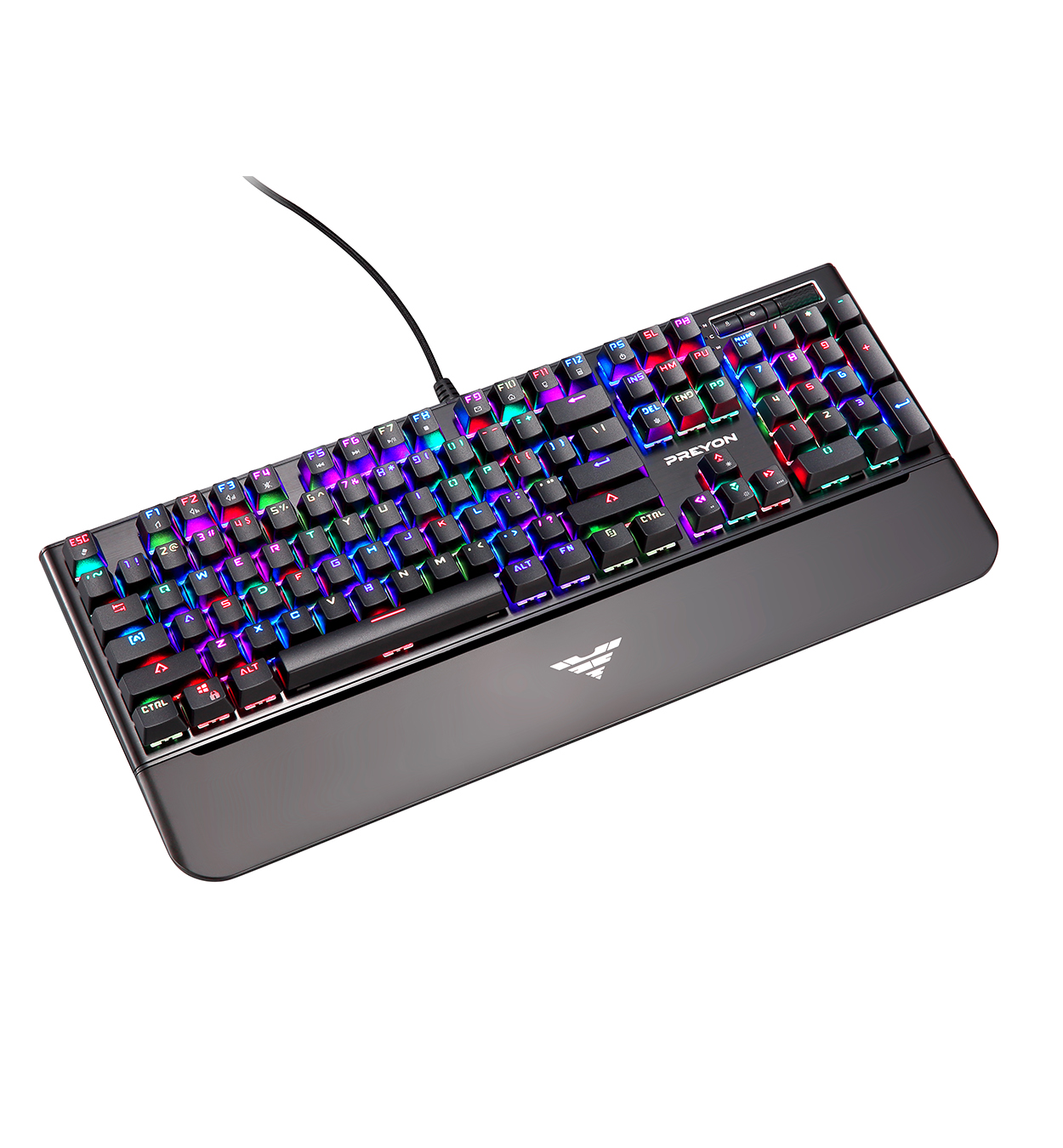 Teclado negro con teclas retroiluminadas y reposamuñecas, fondo blanco.