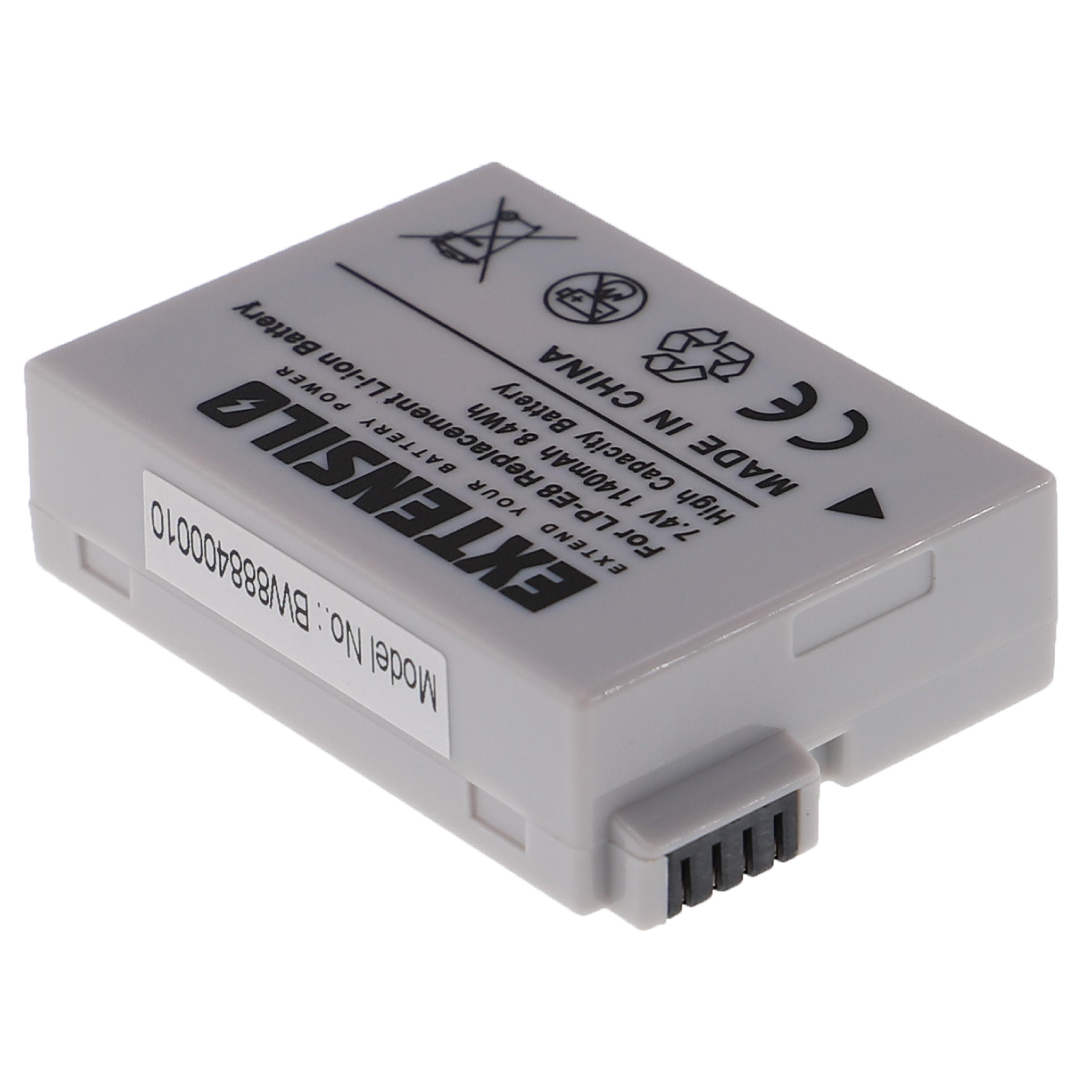 Eine graue Batterie mit Warnhinweis, goldfarbenen Anschlüssen und CE/UKCA-Zeichen. Hergestellt in China.