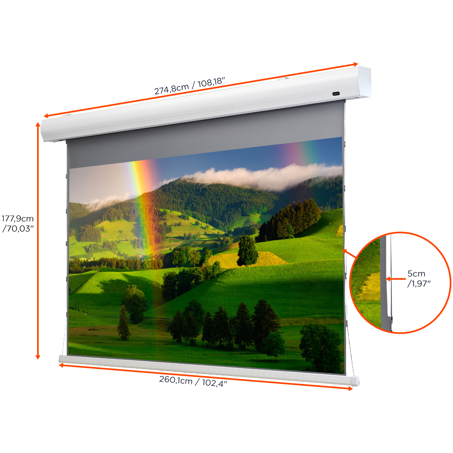Projektorleinwand mit Landschaftsbild, Abmessungen angezeigt. Ein Regenbogen im Hintergrund.