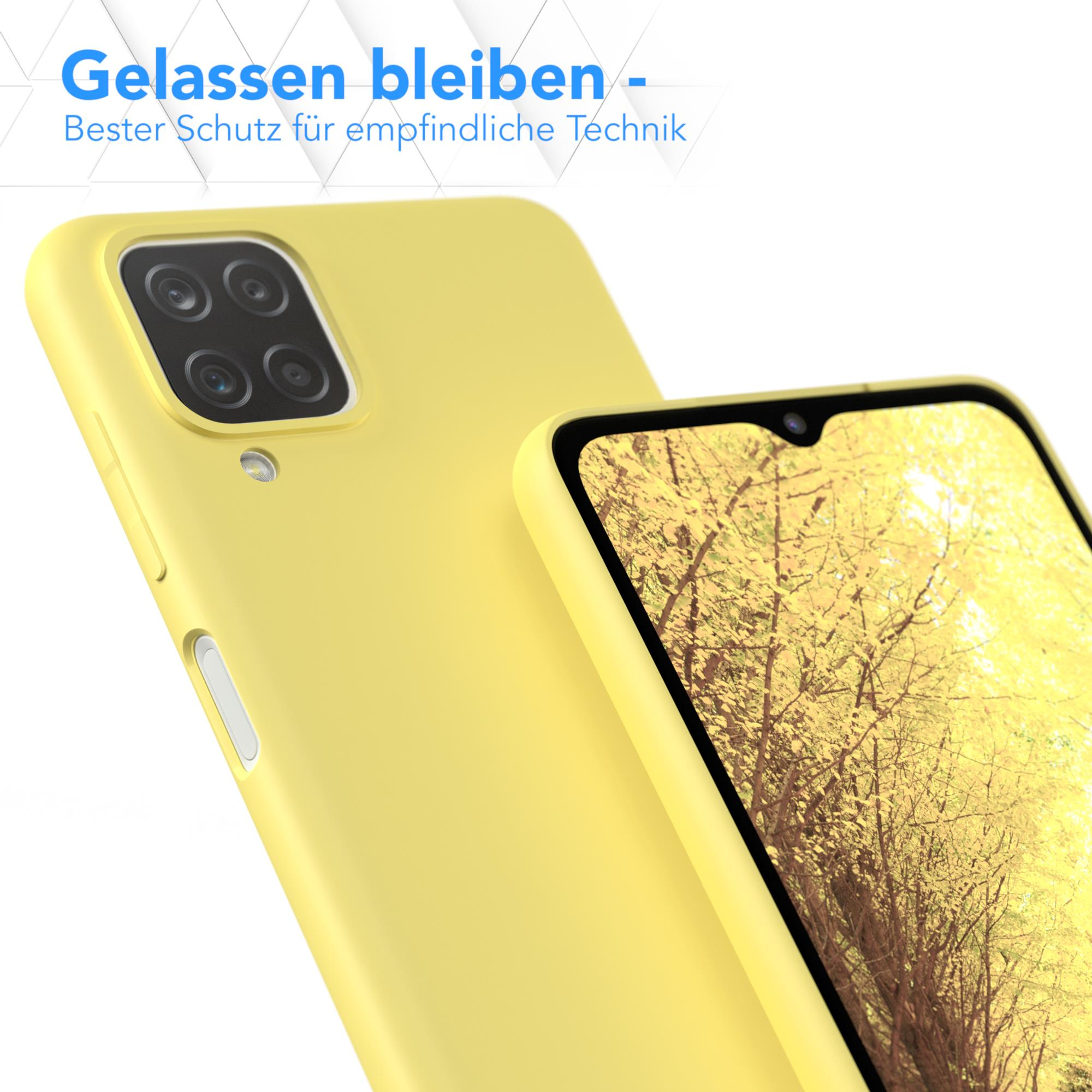 Zwei gelbe Handyhüllen; eine bedeckt ein Telefon mit gelbem Baum. Text: Dein Style.