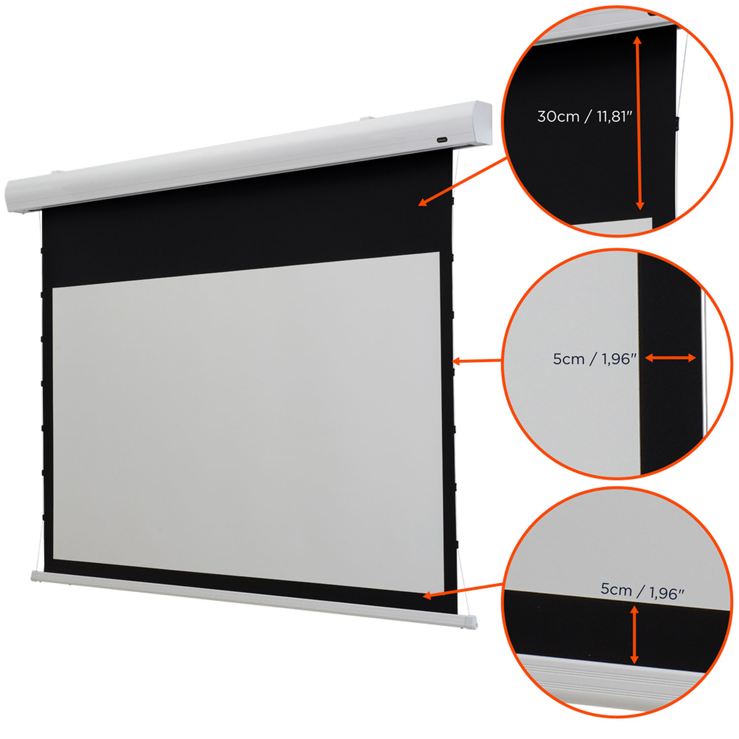 Eine weiße, einziehbare Projektorleinwand mit angegebenen Maßen in einem Raum. Die Leinwand ist im aufgerollten Zustand schwarz.