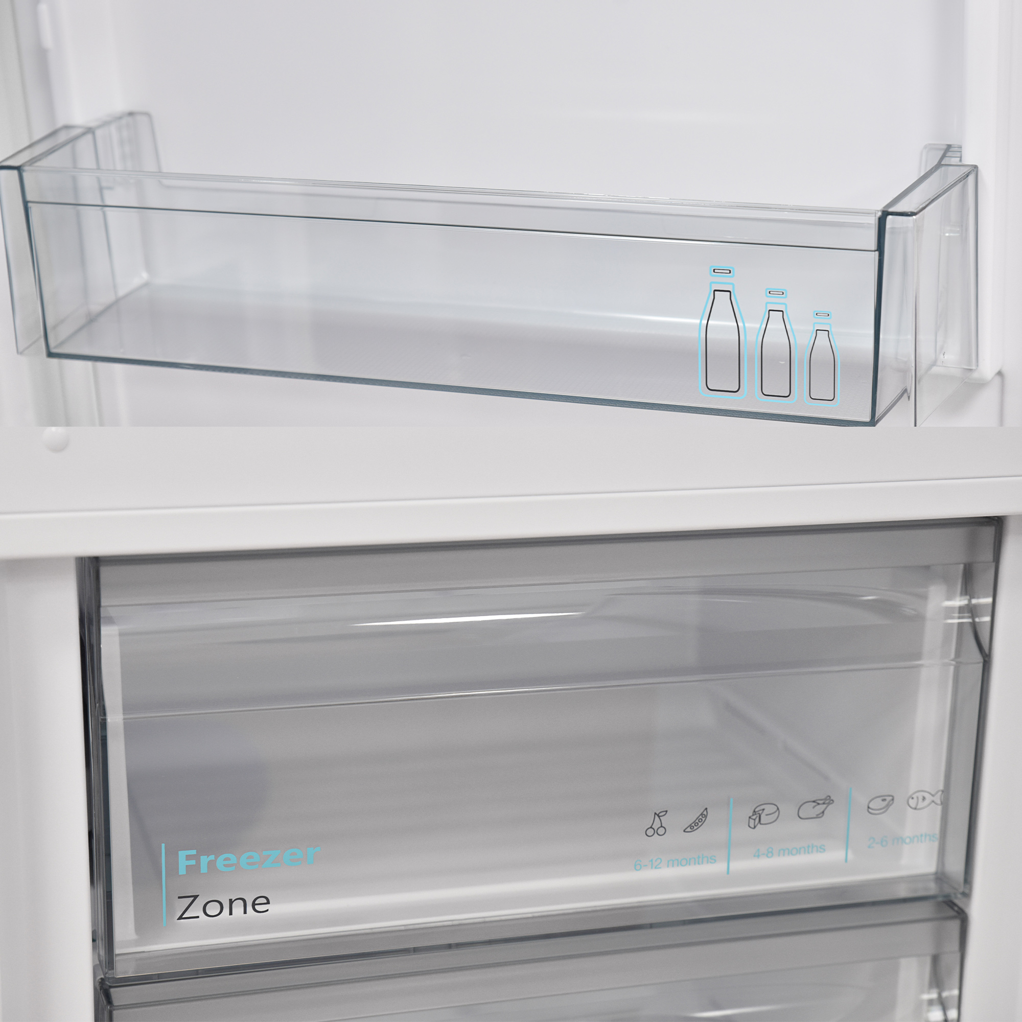 Innenseite eines Kühlschranks, transparente Regale und Schubladen. Eine Flaschengrafik auf einem Regal.