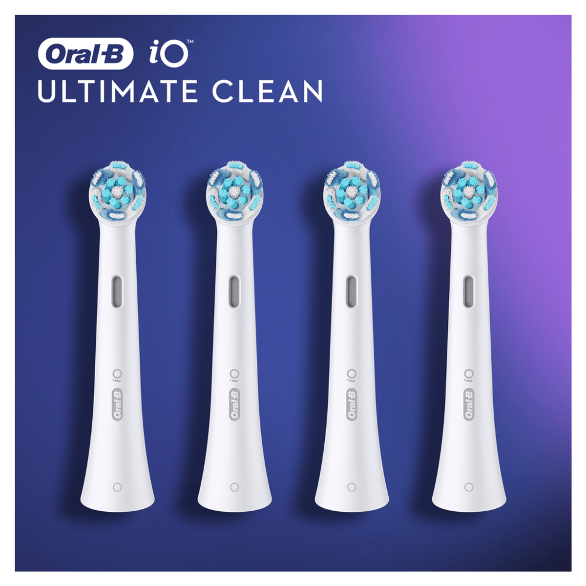 Cuatro cabezales de cepillo de dientes Oral-B iO Ultimate Clean sobre un fondo morado.