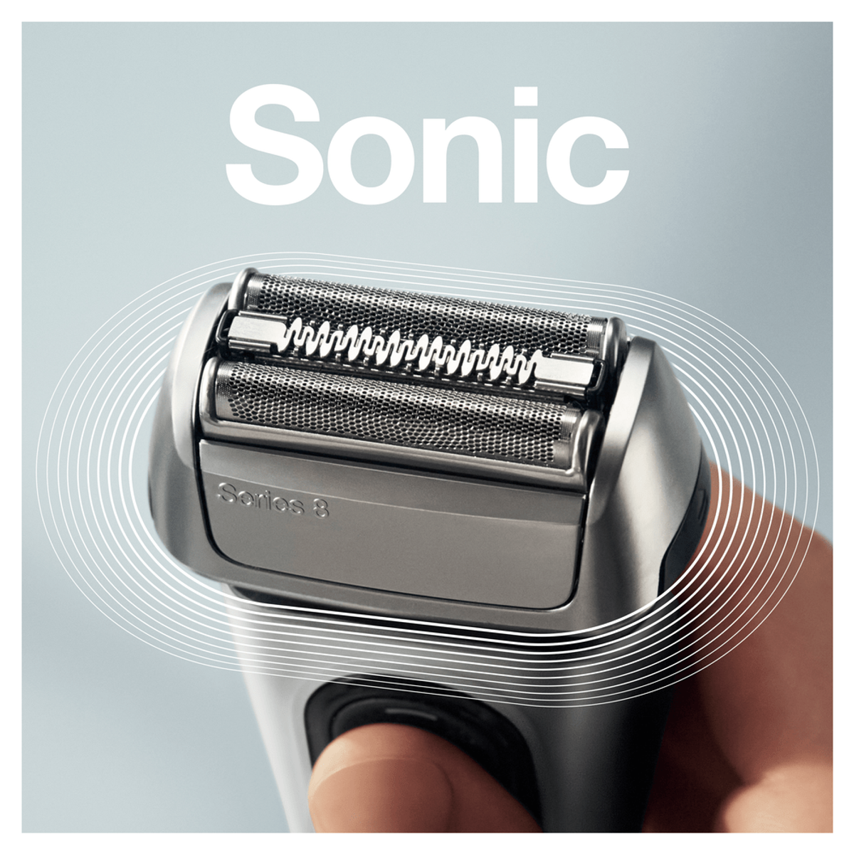 Açık gri arka planda beyaz 'Sonic' metniyle Braun Series 8 Sonic tıraş makinesinin yakından çekimi.