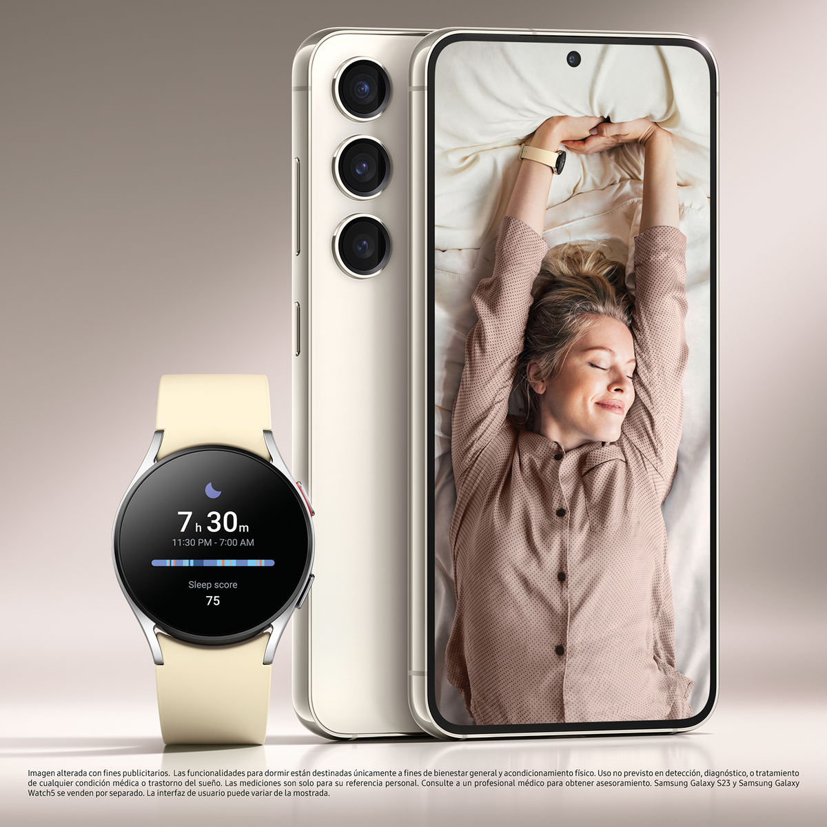 Osoba leży na łóżku na ekranie telefonu. Zegarek i telefon na stole.