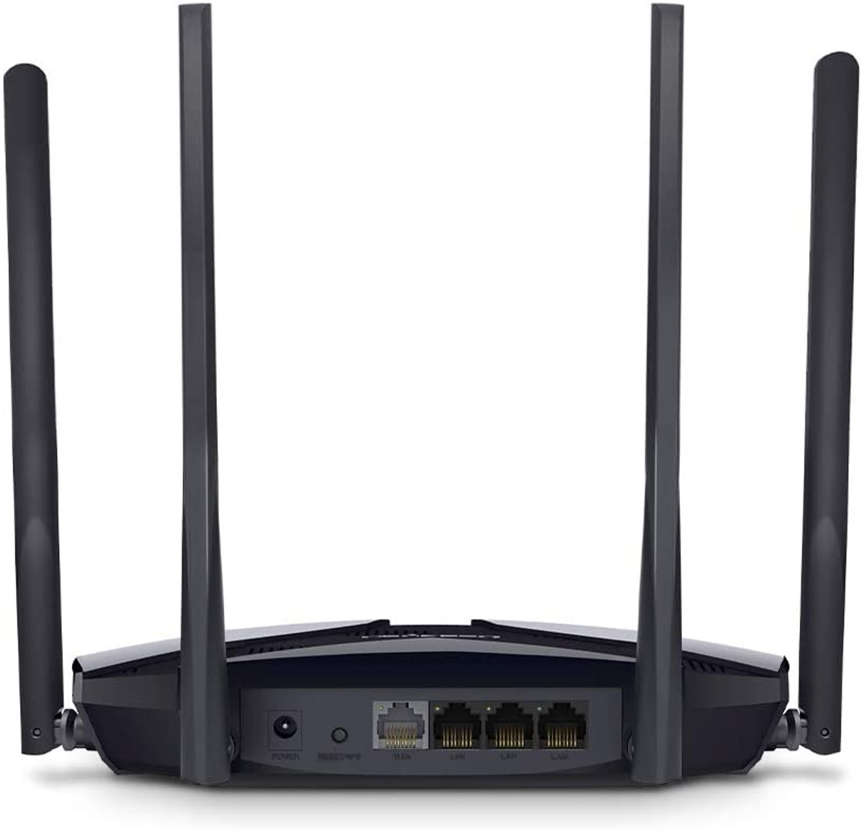 Zwarte router met vier antennes. Achteraanzicht toont poorten voor stroom, internet en netwerkverbindingen.