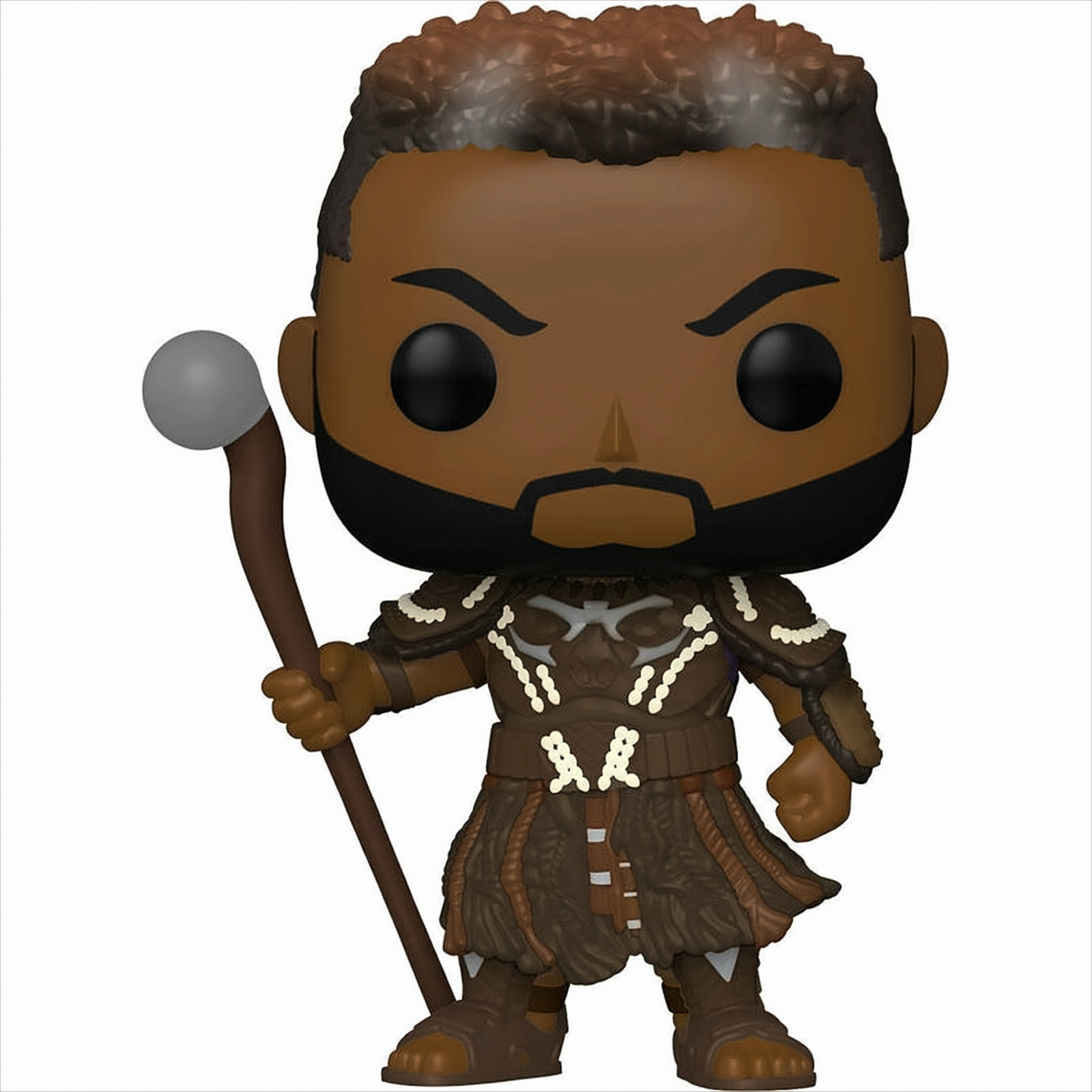 Figurka Funko Pop! M'Baku z Czarnej Pantery. Brązowe i czarne kolory. Białe tło.