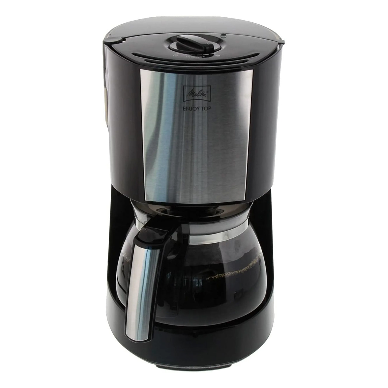 Czarny i srebrny ekspres do kawy, widok z góry, ze szklaną karafką. Białe tło.