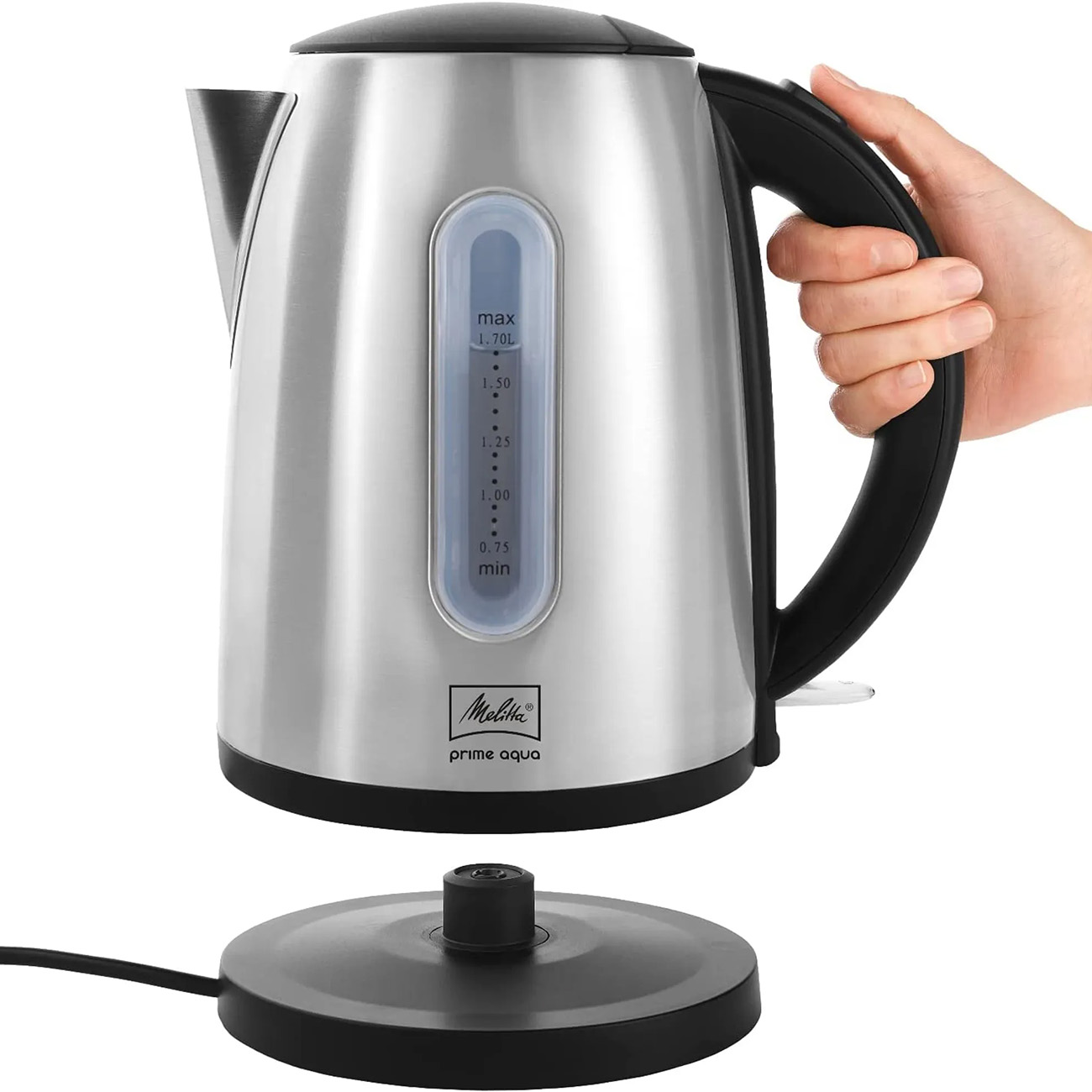 Ein elektrischer Wasserkocher Melita Prime Aqua aus Edelstahl auf schwarzer Basis mit Hand.