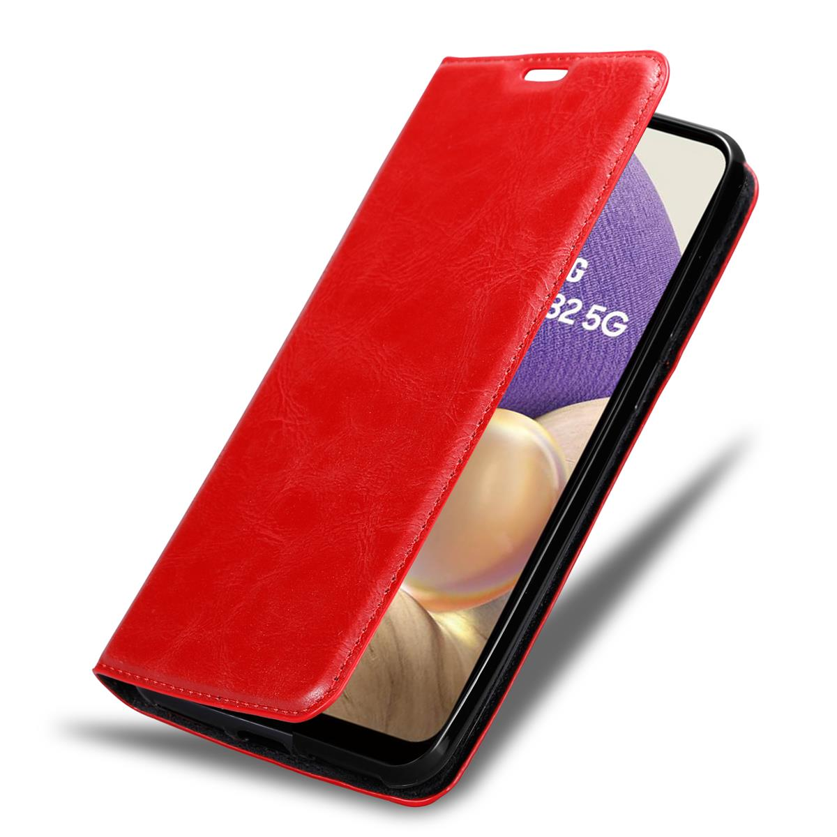 Eine rote Handyhülle, geöffnet, um das Telefon im Inneren zu zeigen. Der Bildschirm zeigt Text an.