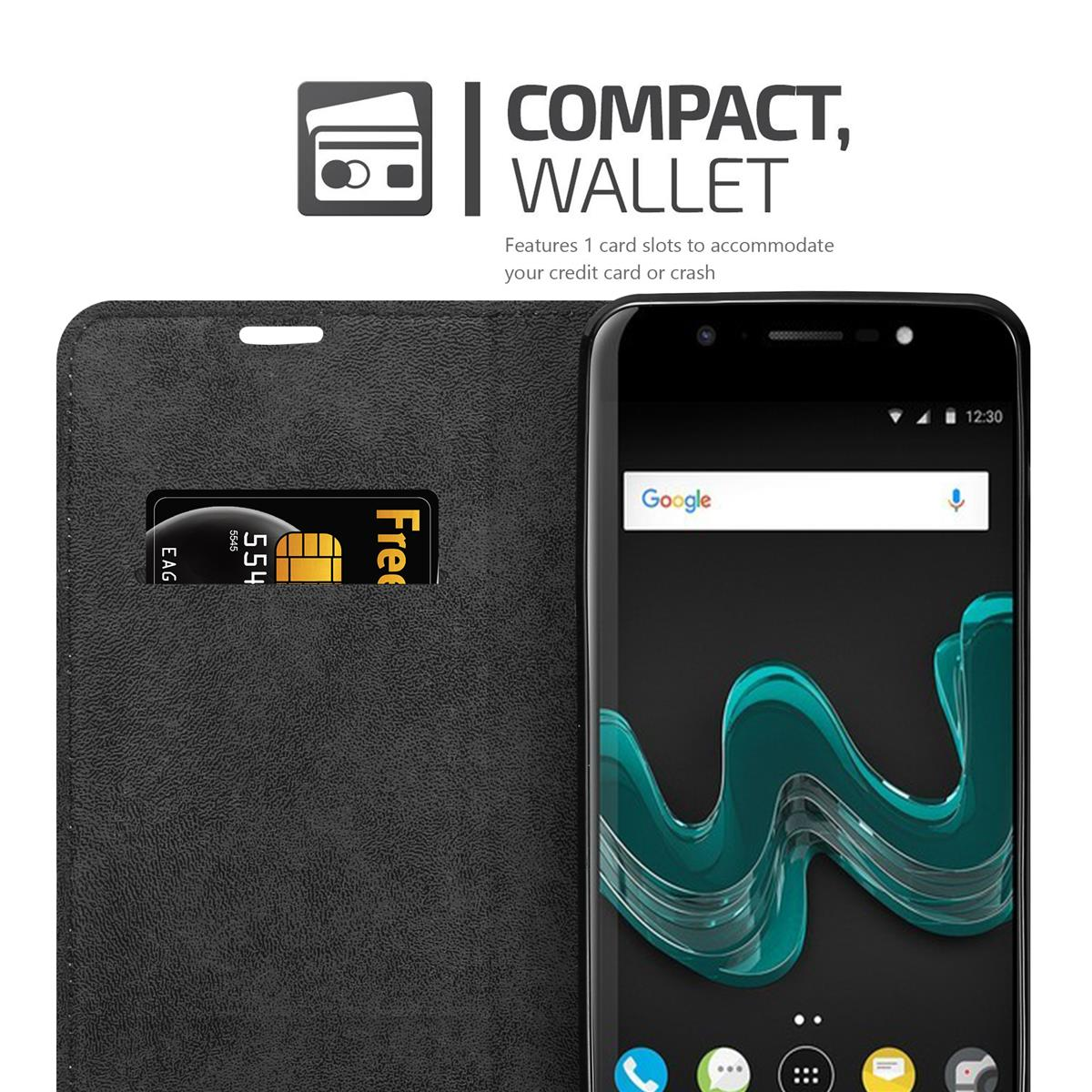 Eine schwarze Handyhülle mit einem Telefon darin. Es hat einen Kartensteckplatz mit einer Karte.
