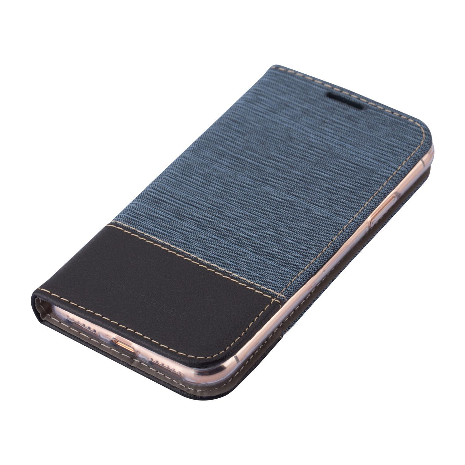 Eine blau-schwarze Hülle für ein Telefon. Die Hülle hat ein strukturiertes Design.