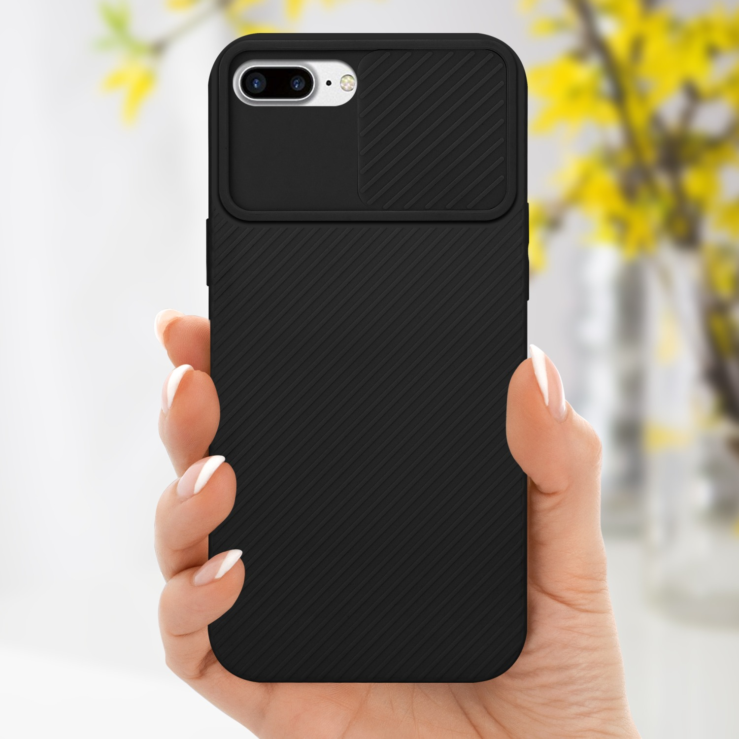 Schwarze Handyhülle mit Telefon und Kameraabdeckung. Der Hintergrund ist gelb.