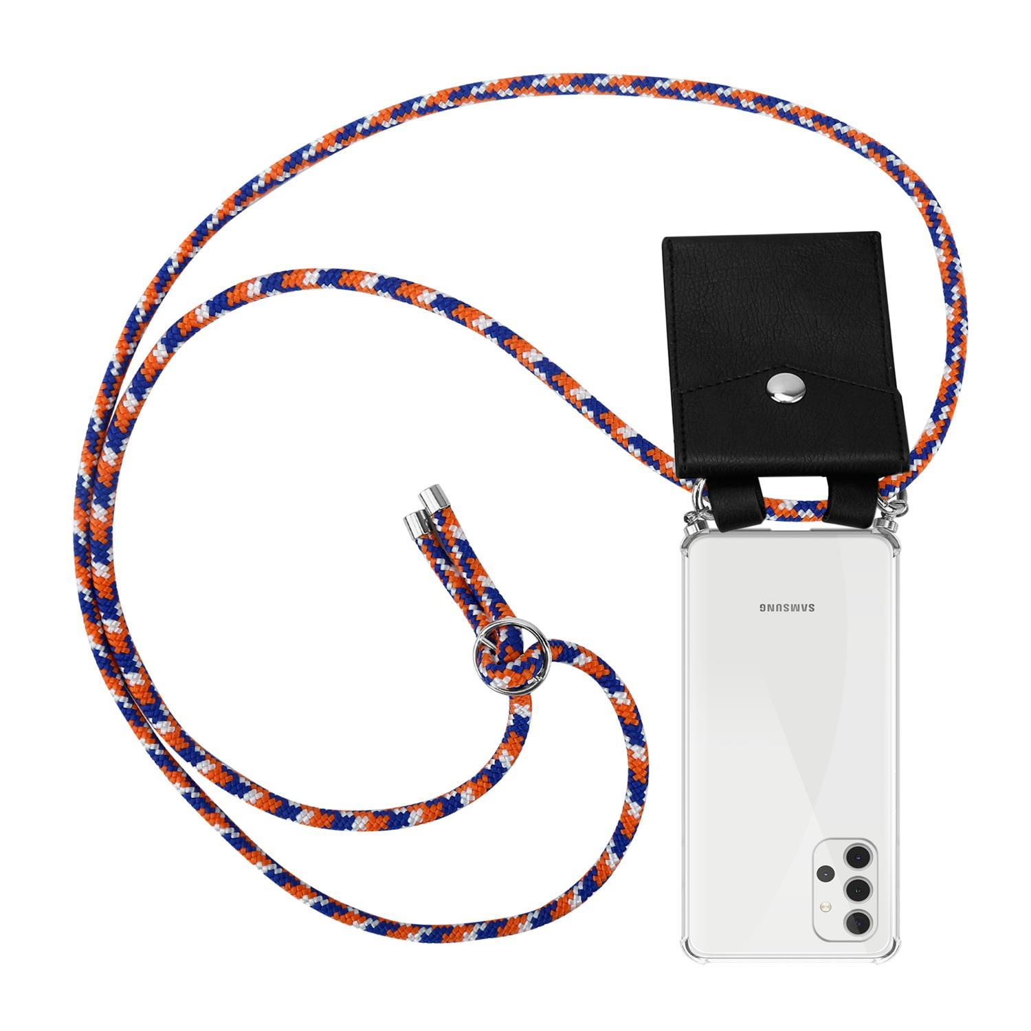 Ein Telefon mit schwarzer Hülle und einem Lanyard mit Muster.