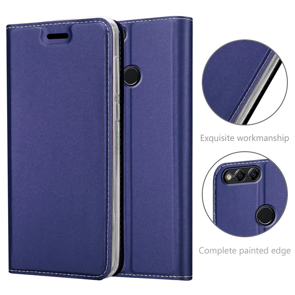 Blaue Handyhülle mit Telefon darin. Zwei vergrößerte Bilder zeigen die Details.