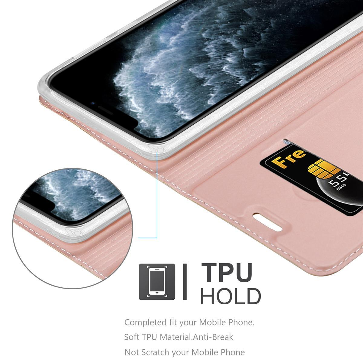 Rosa Telefonbrieftasche geöffnet, mit einem Telefon und einer Karte. Weißer Hintergrund.