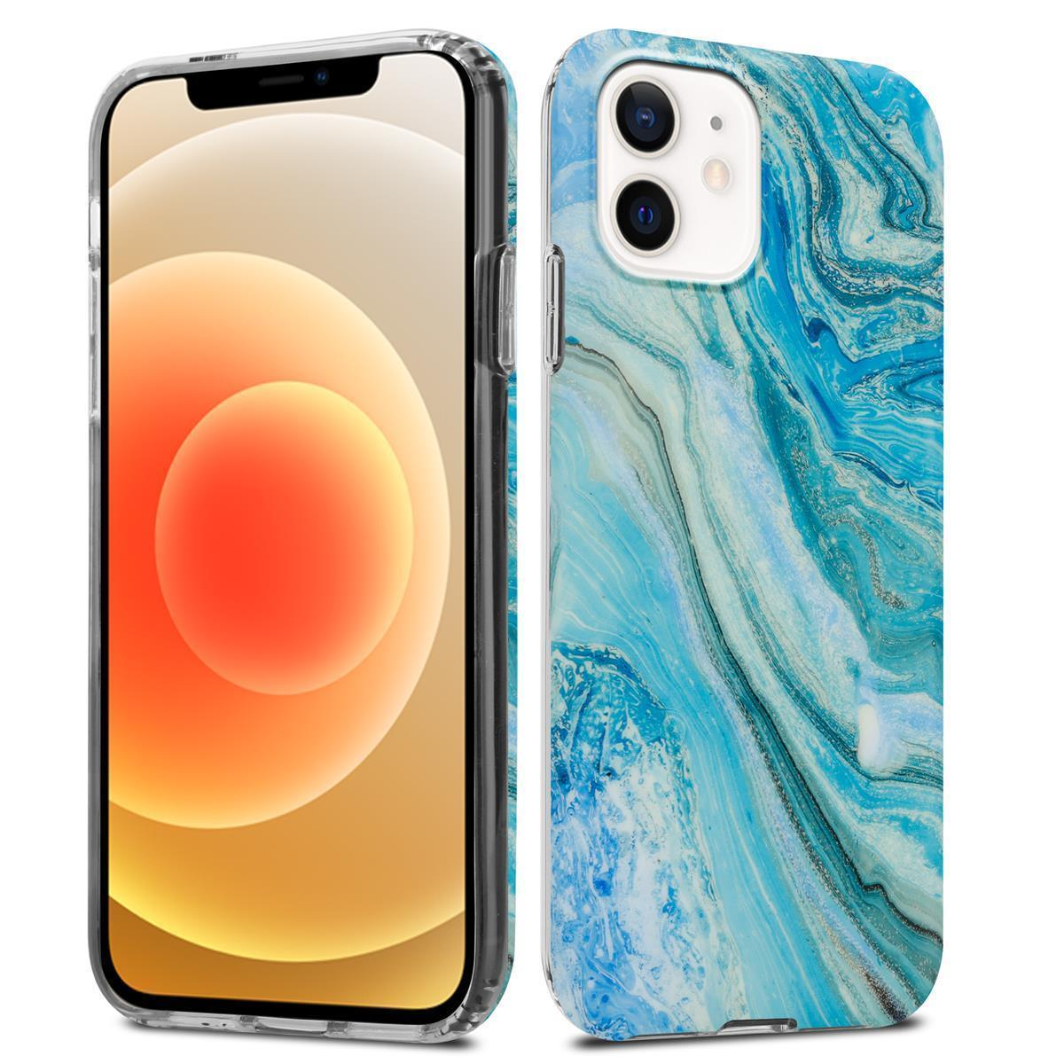 Handyhüllen mit blauem Marmordesign. Beide auf weißem Untergrund. Eine am Telefon.
