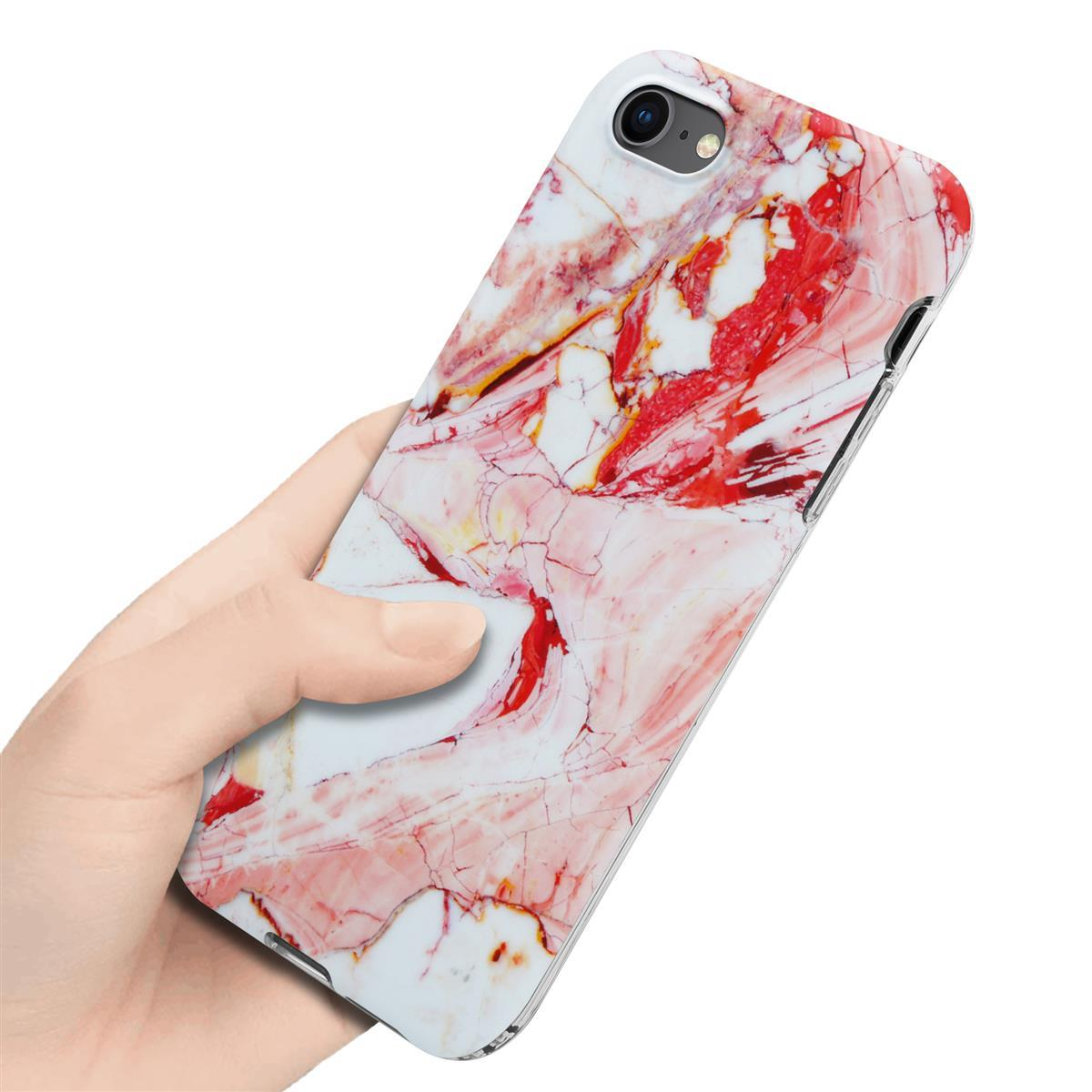 Mano che tiene una custodia per telefono con design in marmo rosso e bianco.