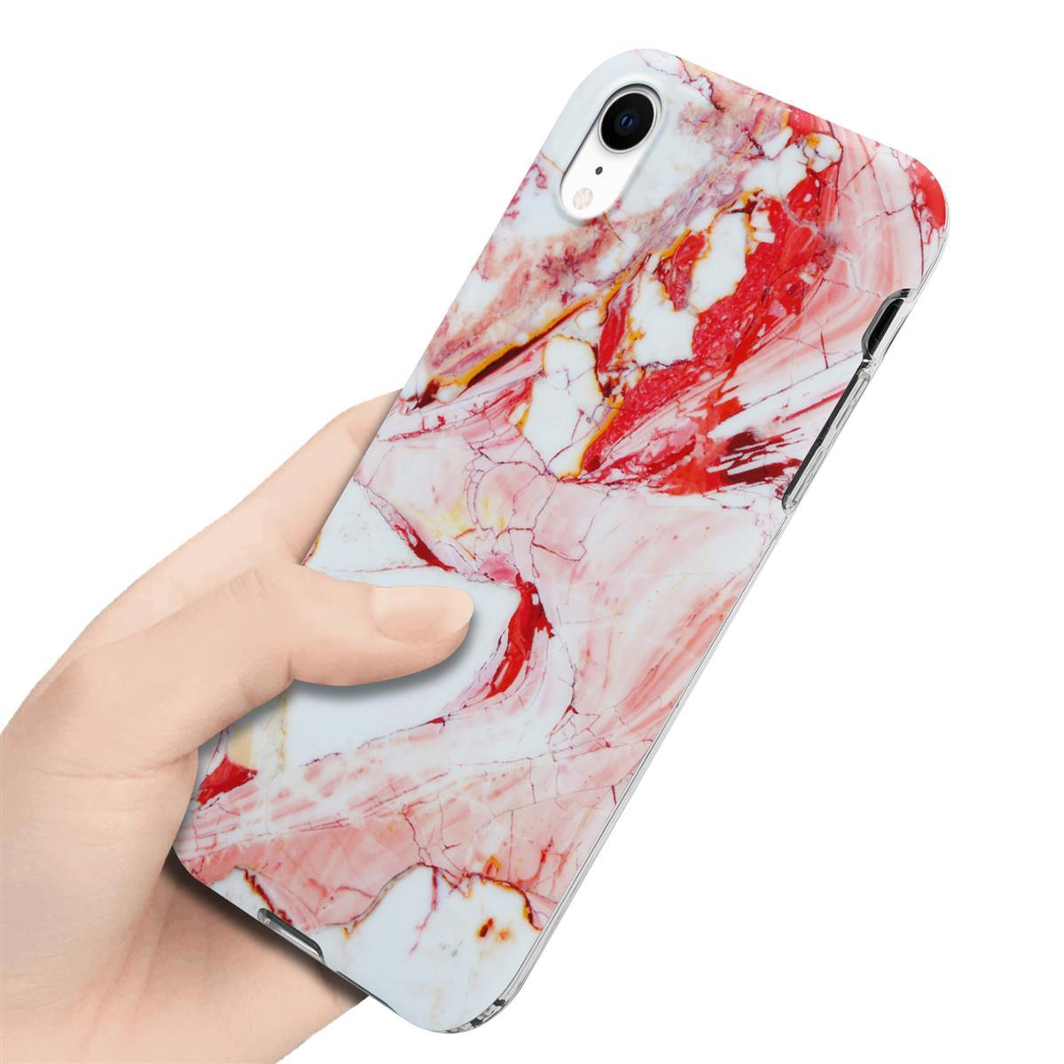Mano che tiene il telefono in custodia di marmo. Design rosso e bianco.