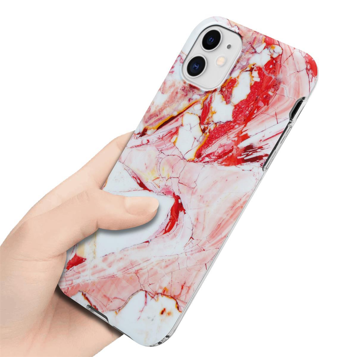 Mano che tiene un telefono con custodia in marmo. La custodia ha linee rosse.