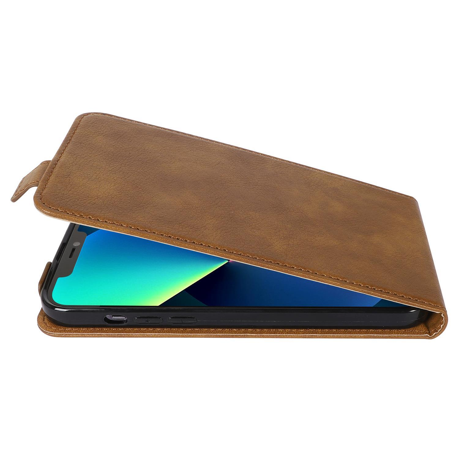 Eine braune Leder-Handyhülle, offen, mit einem Telefon darin, das einen farbenfrohen Bildschirm anzeigt.