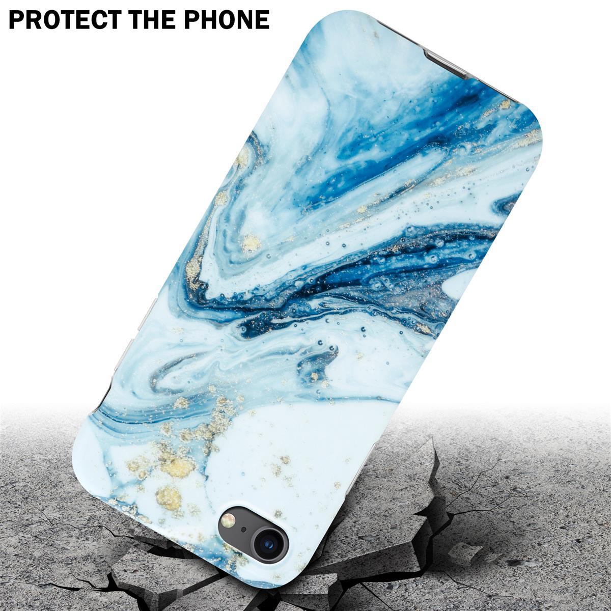 Custodia per telefono con design marmorizzato, blu e bianco, terreno crepato in basso, testo 'Proteggi il telefono'.