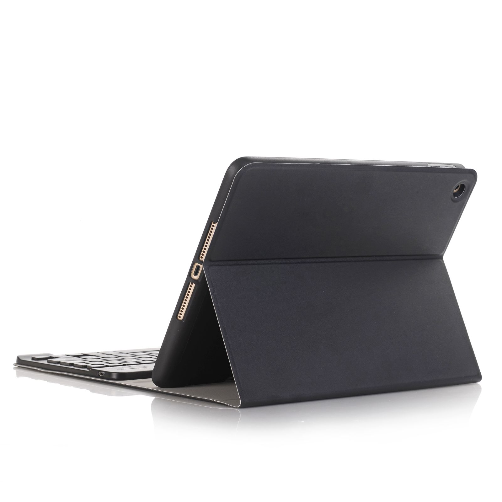 Schwarzes Tablet mit Tastatur-Hülle, weißer Hintergrund, Seitenansicht.