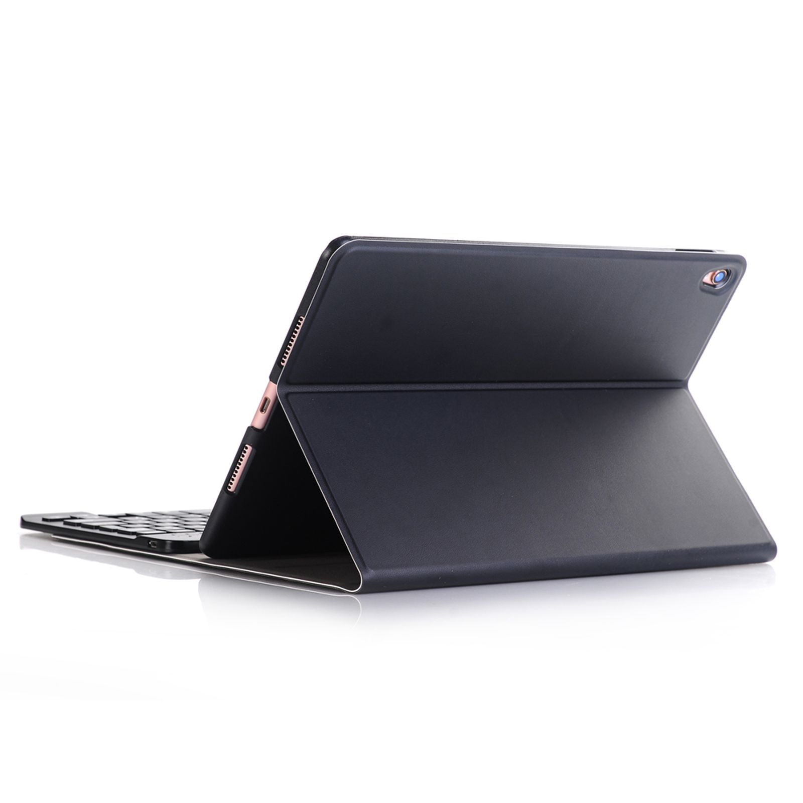 Eine schwarze Tablet-Hülle mit Tastatur. Das Tablet ist geöffnet und die Tastatur ist sichtbar.