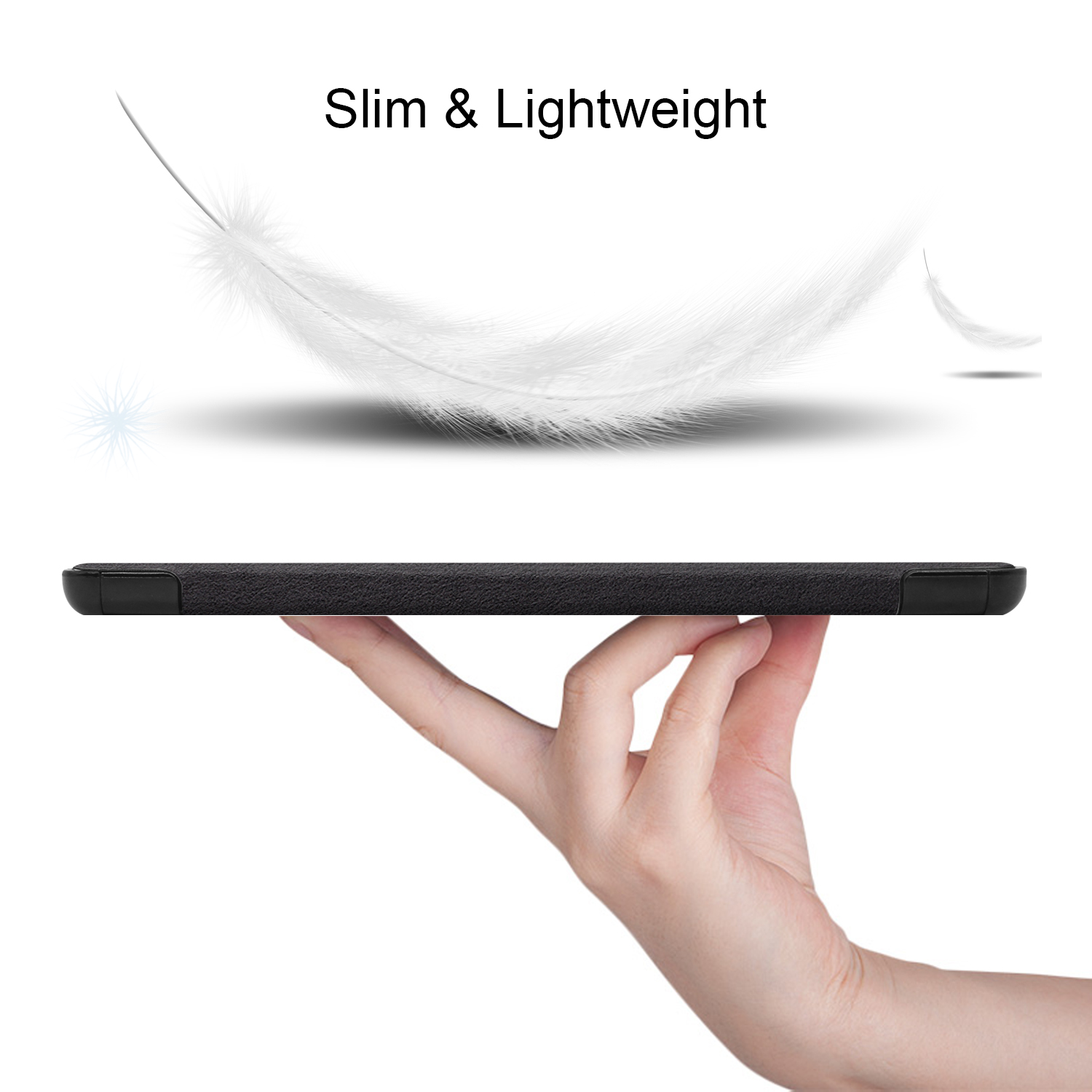 Mano che tiene un tablet, sottile e leggero, con una piuma sullo sfondo.