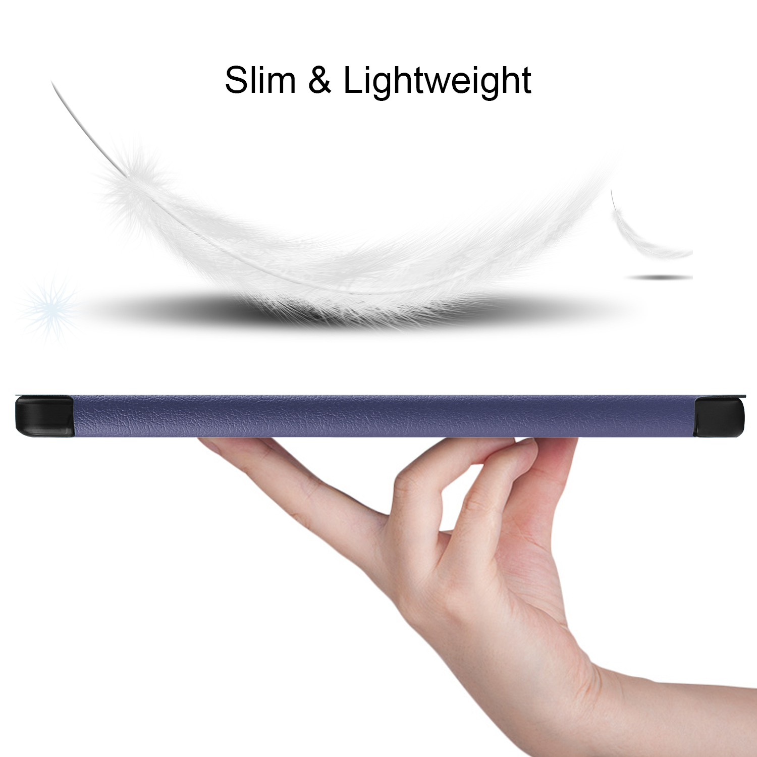 Eine Hand, die ein dünnes, blaues Tablet hält. Eine weiße Feder schwebt darüber und rechts.