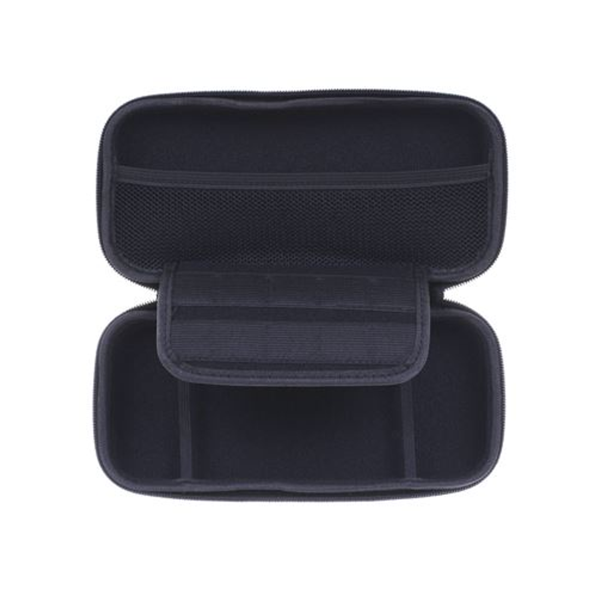 Estuche negro abierto, interior, dos secciones, bolsillo de malla, compartimentos, para guardar, fondo blanco.
