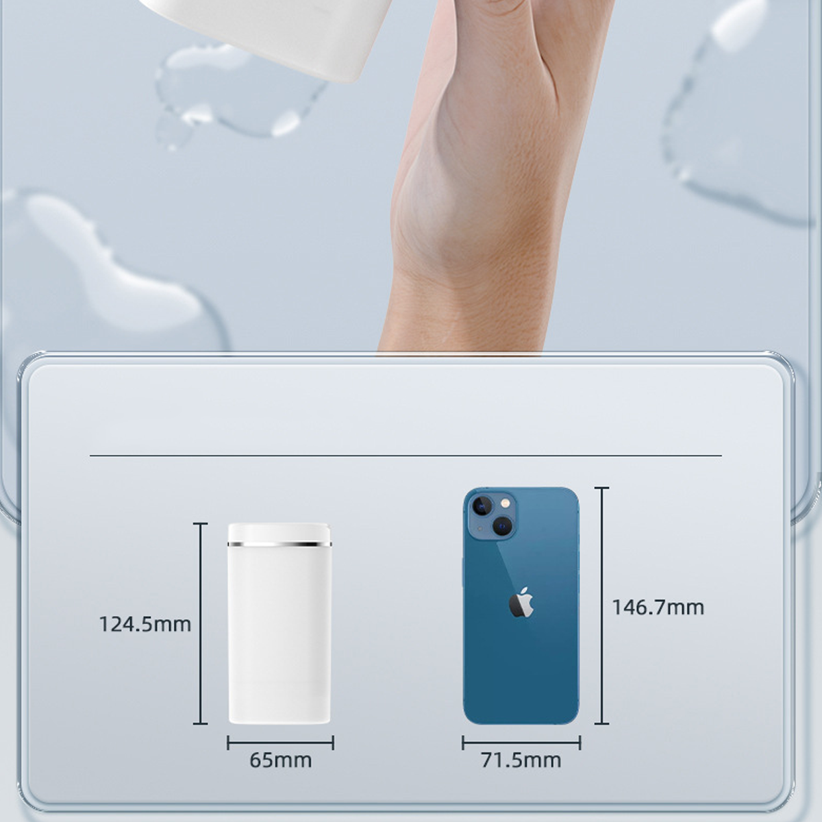 Mano con producto. Dispensador blanco y teléfono azul con dimensiones.