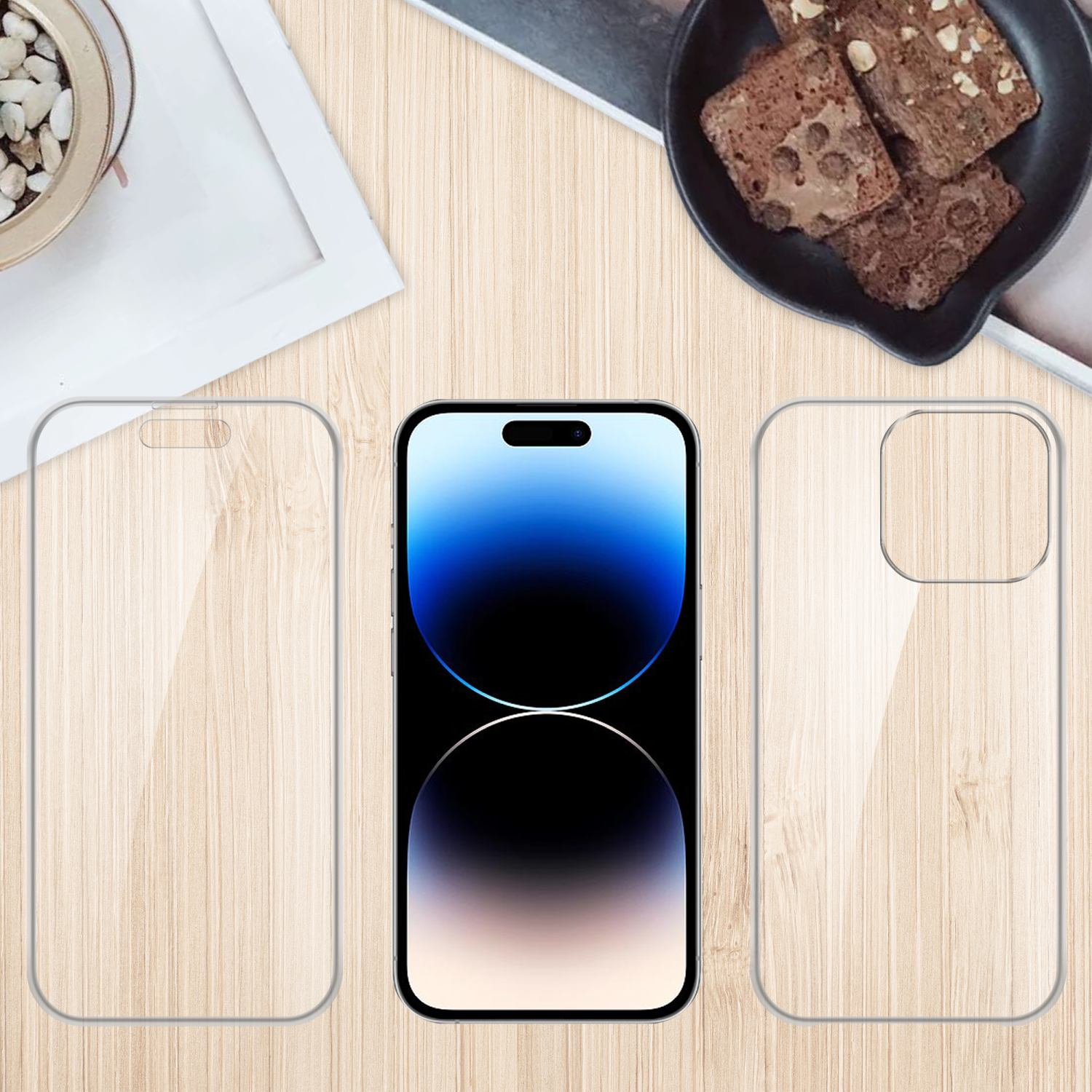 Telefono con protezione schermo e custodia, con snack su un tavolo di legno, vista dall'alto.