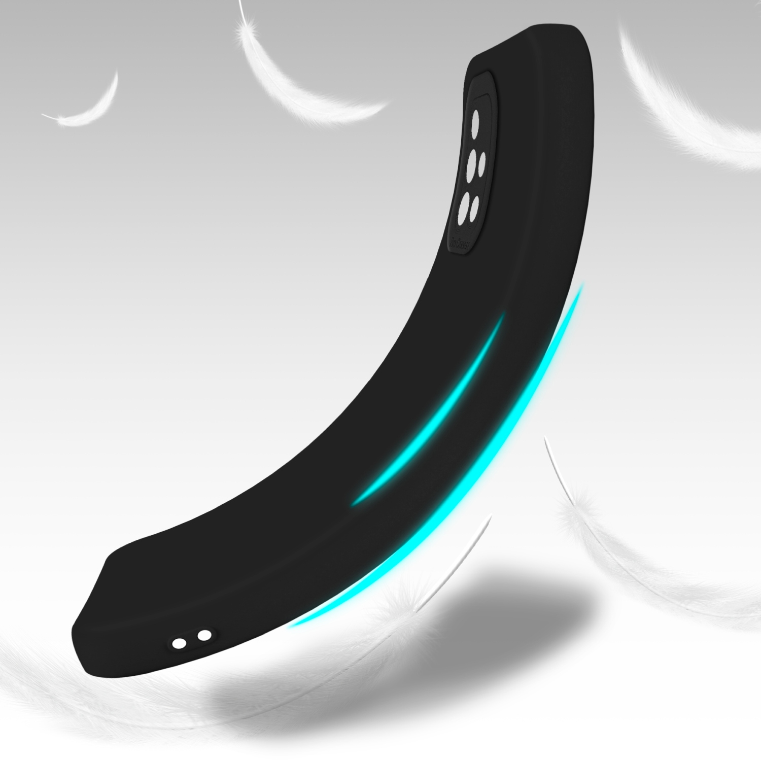 Una custodia nera per telefono sembra fluttuare. Piume bianche cadono delicatamente sullo sfondo. È presente un bagliore blu chiaro.