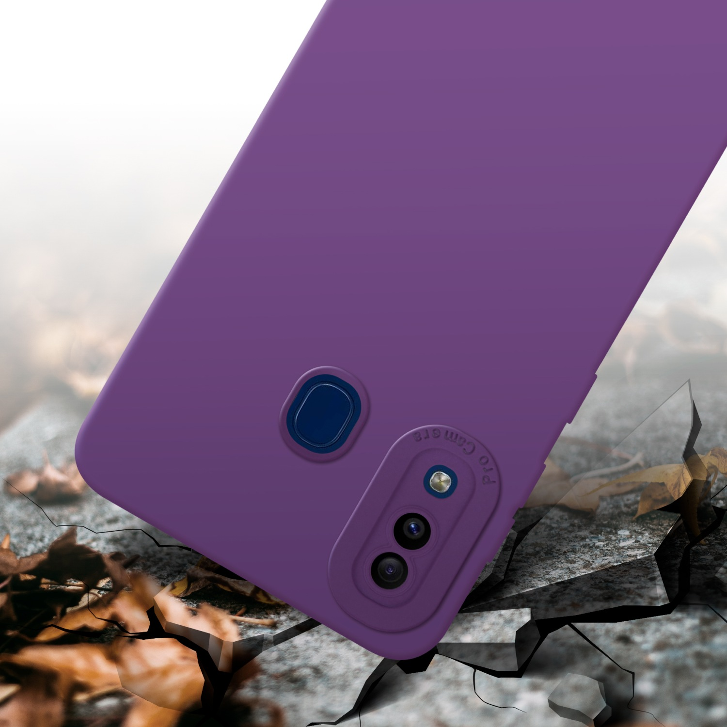 Una custodia viola per telefono su una superficie screpolata.