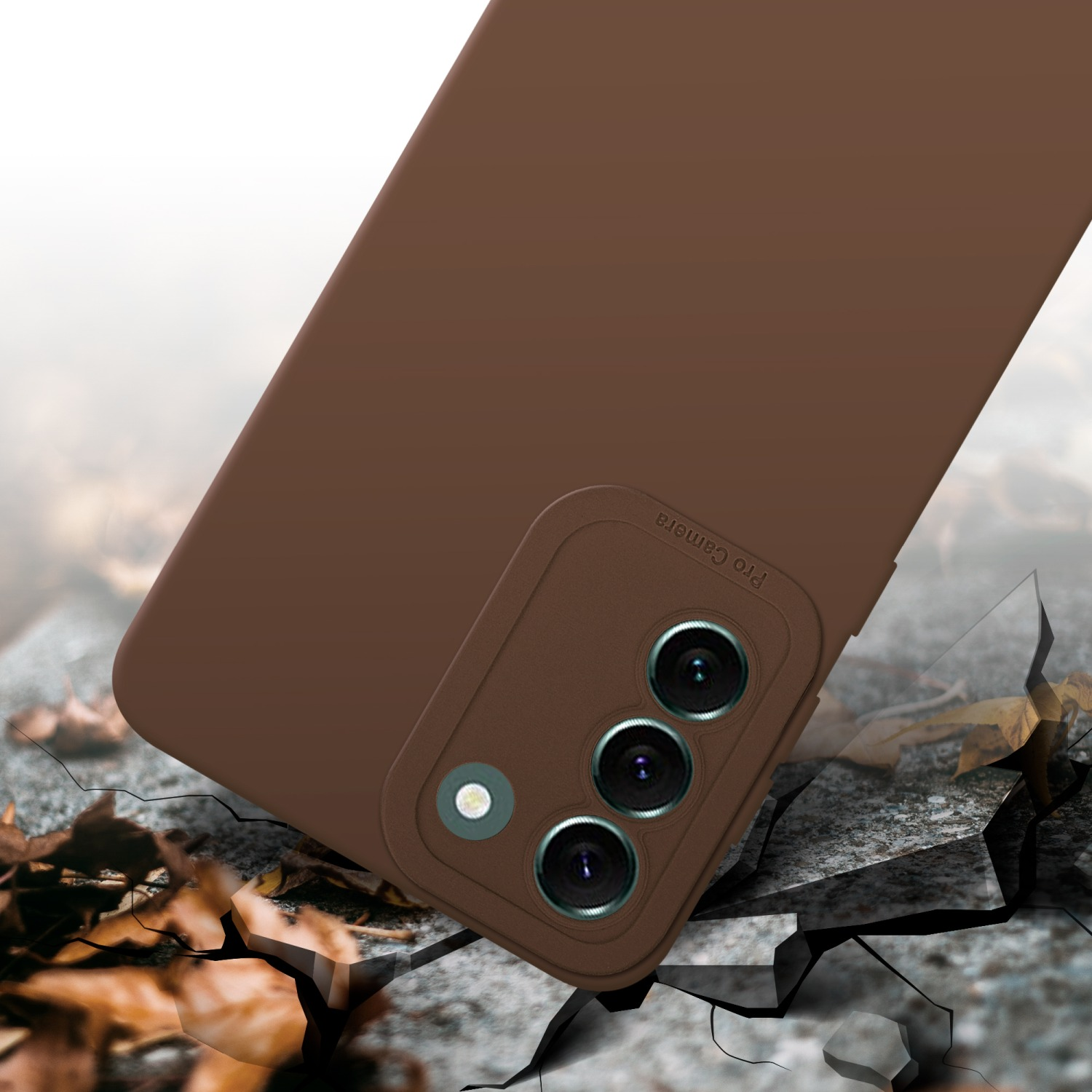 Coque de téléphone marron avec effet de sol fissuré.