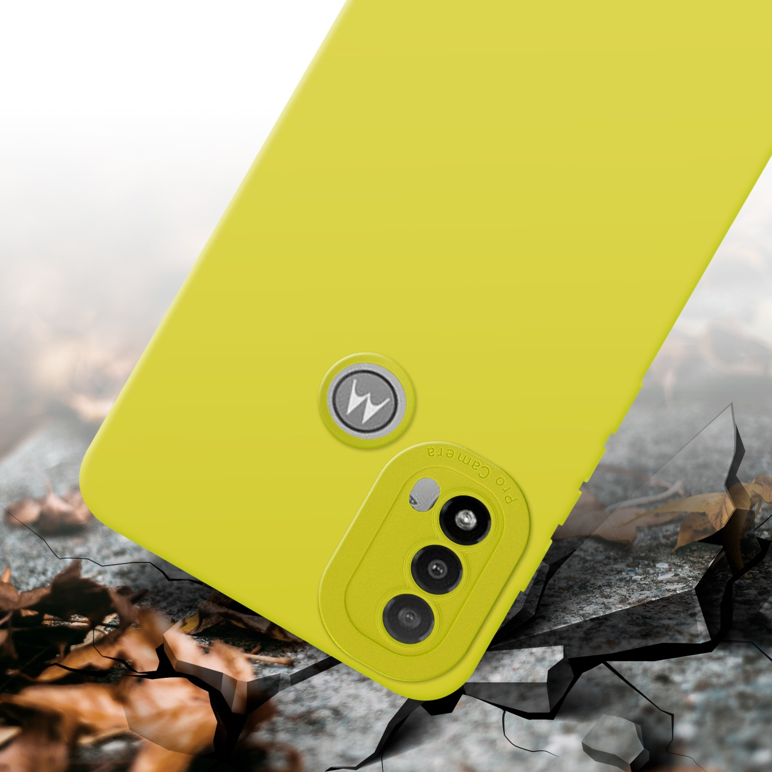 Custodia per telefono gialla con fotocamera, su superficie incrinata. Sfondo sfocato.