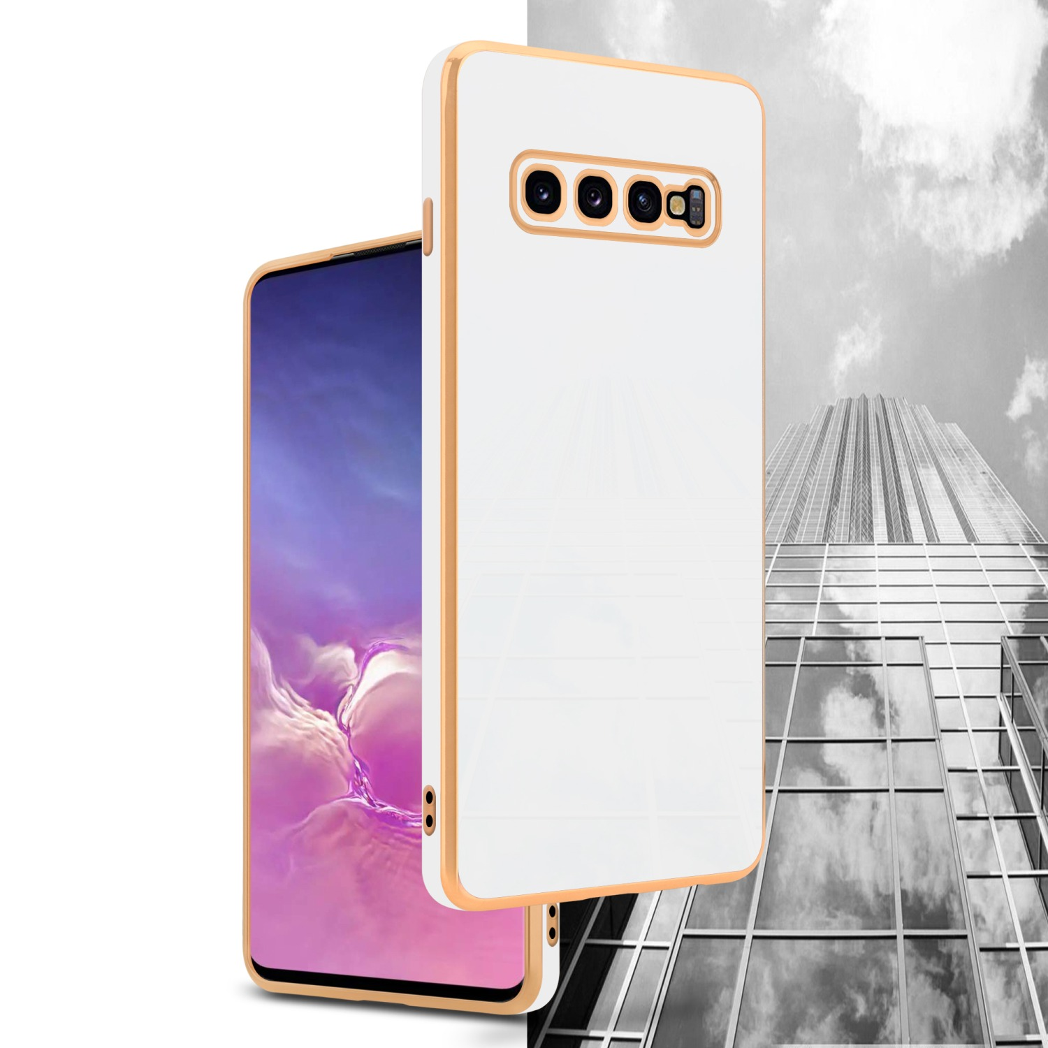 Eine Handyhülle mit weißer Rückseite und goldenem Rahmen, neben einem Telefon stehend. Gebäude im Hintergrund.