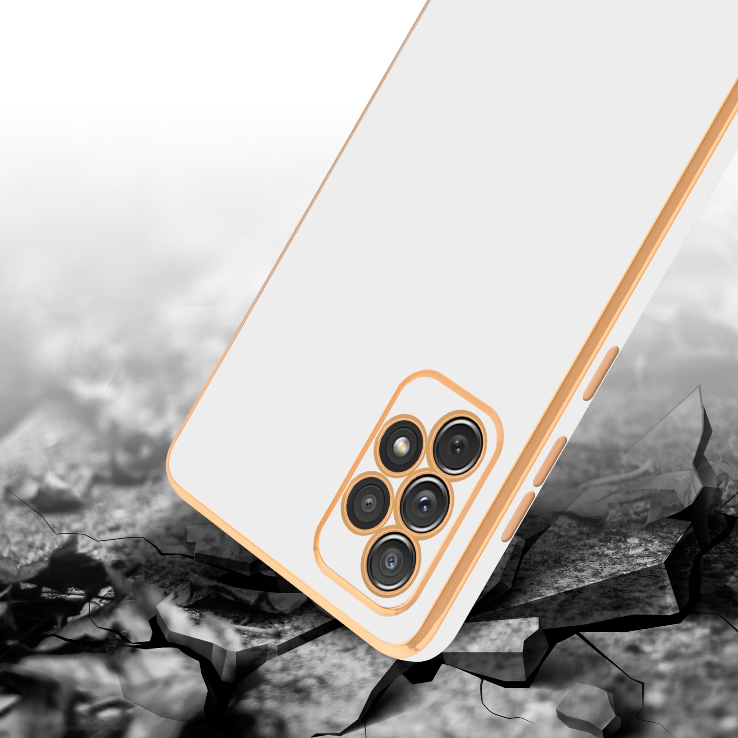 Eine weiße Handyhülle mit goldenem Rand wird mit Rissen am Boden gezeigt. Ein Telefon mit mehreren Kameras ist vorhanden.