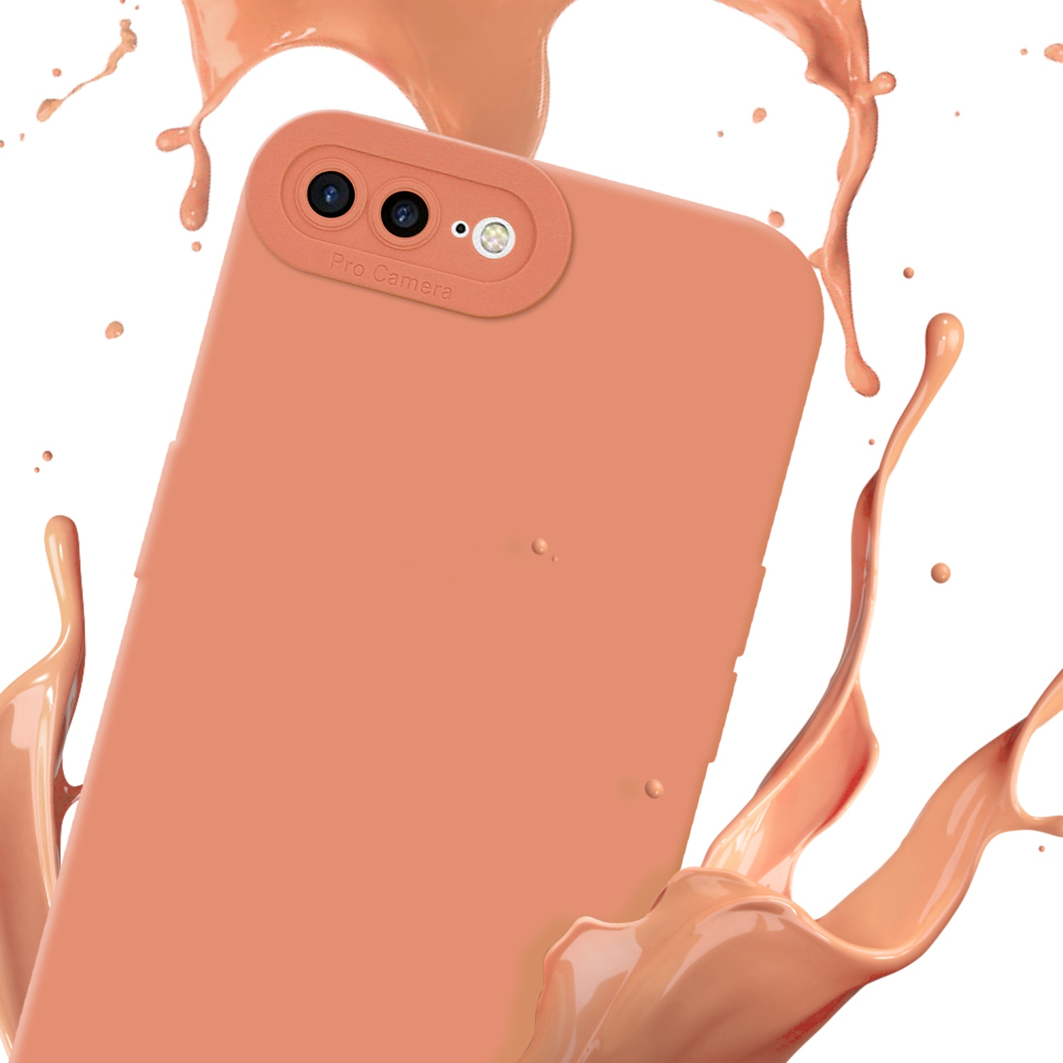 Primo piano di una custodia arancione per telefono con lenti della fotocamera. Schizzi di liquido arancione.