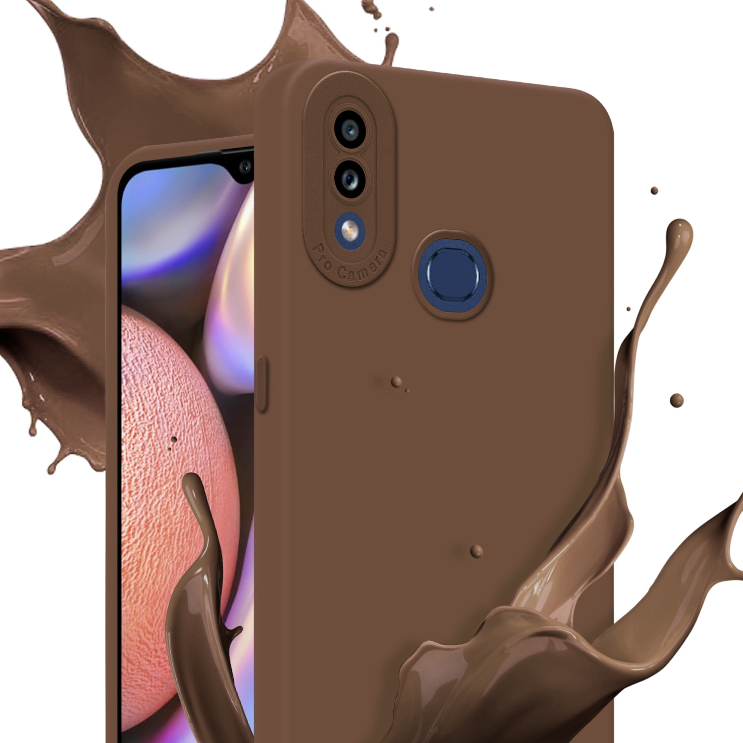 Custodia marrone per telefono con fotocamera. Schizzi di liquido marrone intorno alla custodia.