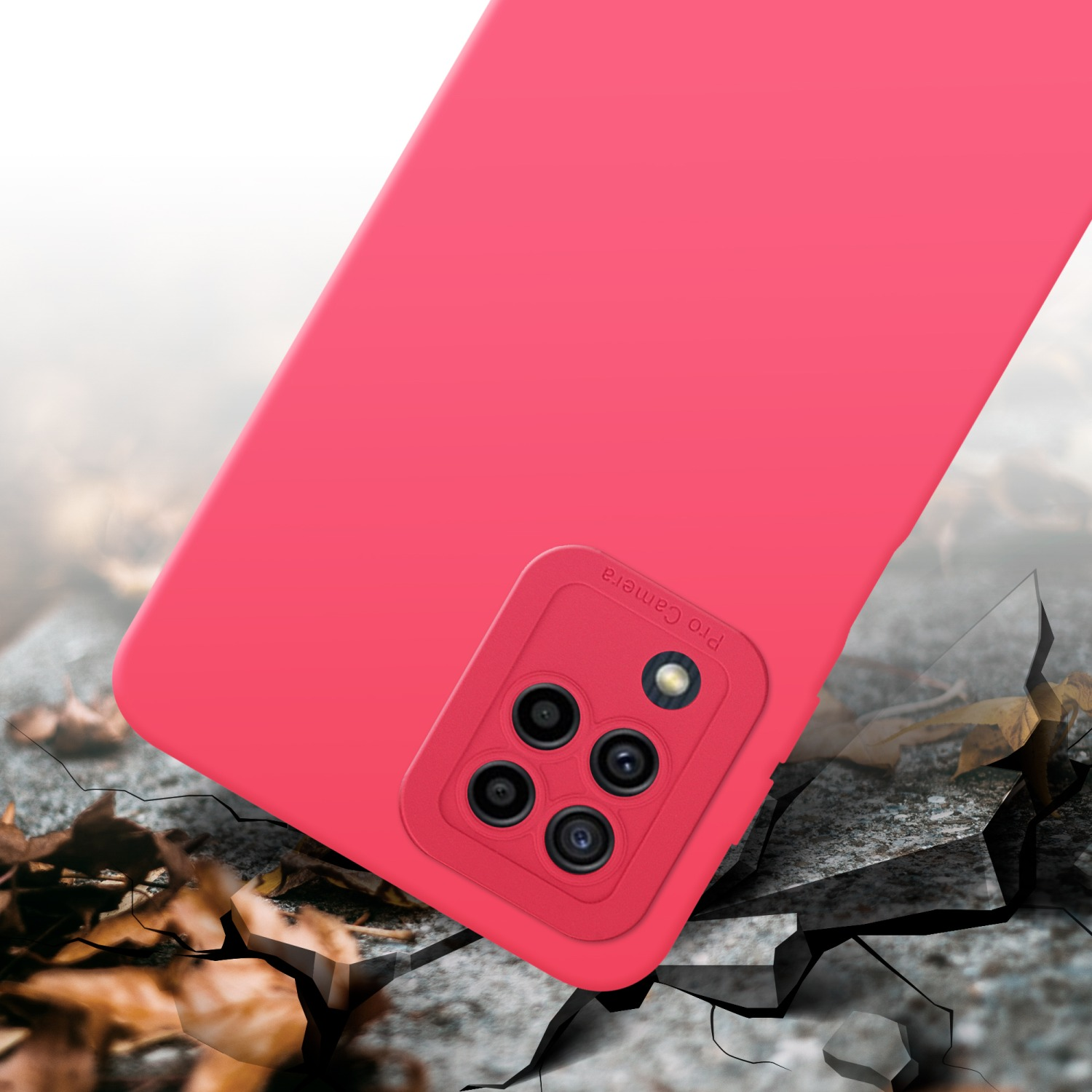 Custodia per telefono rosa con quattro fotocamere. Il telefono sembra essere su una superficie rotta.