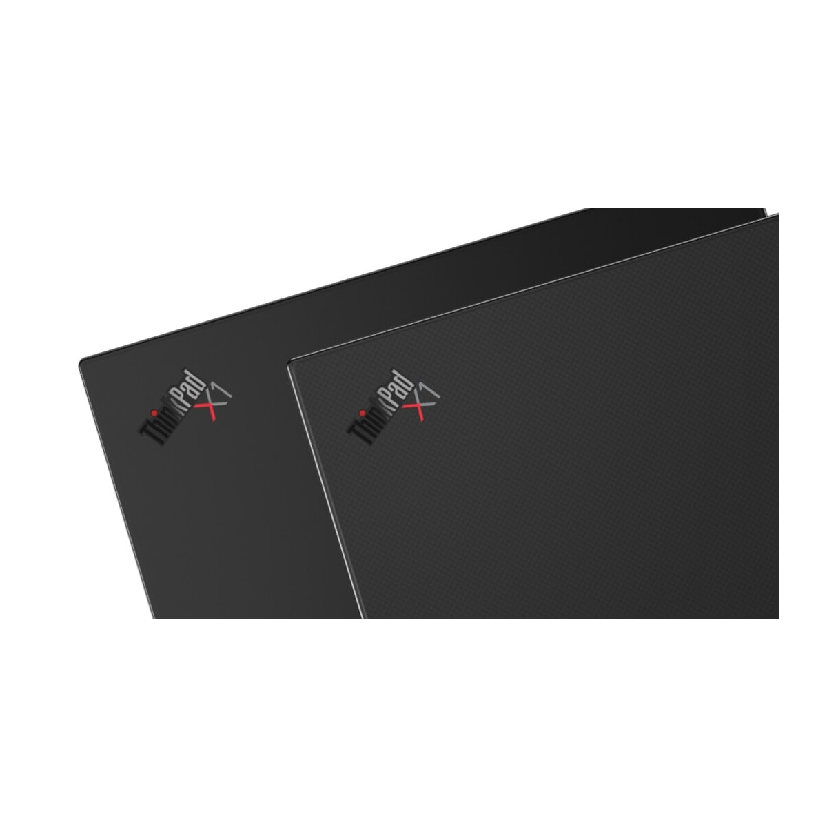 Zwei schwarze ThinkPad X1 Laptops, nebeneinander platziert, leicht abgewinkelt. Das ThinkPad-Logo ist sichtbar.