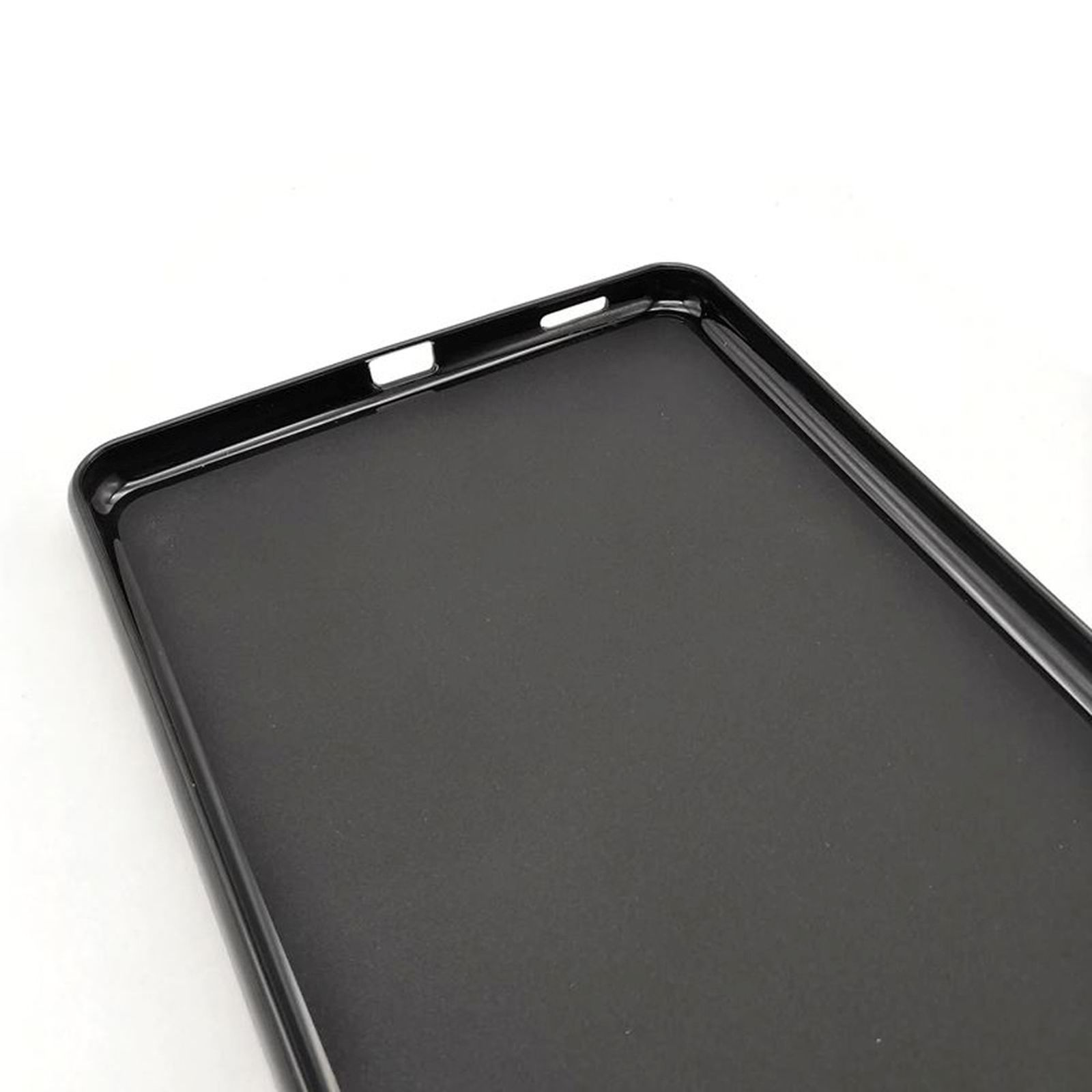 Eine schwarze, leere Tablethülle mit glatter Oberfläche. Der Innenraum ist sichtbar.