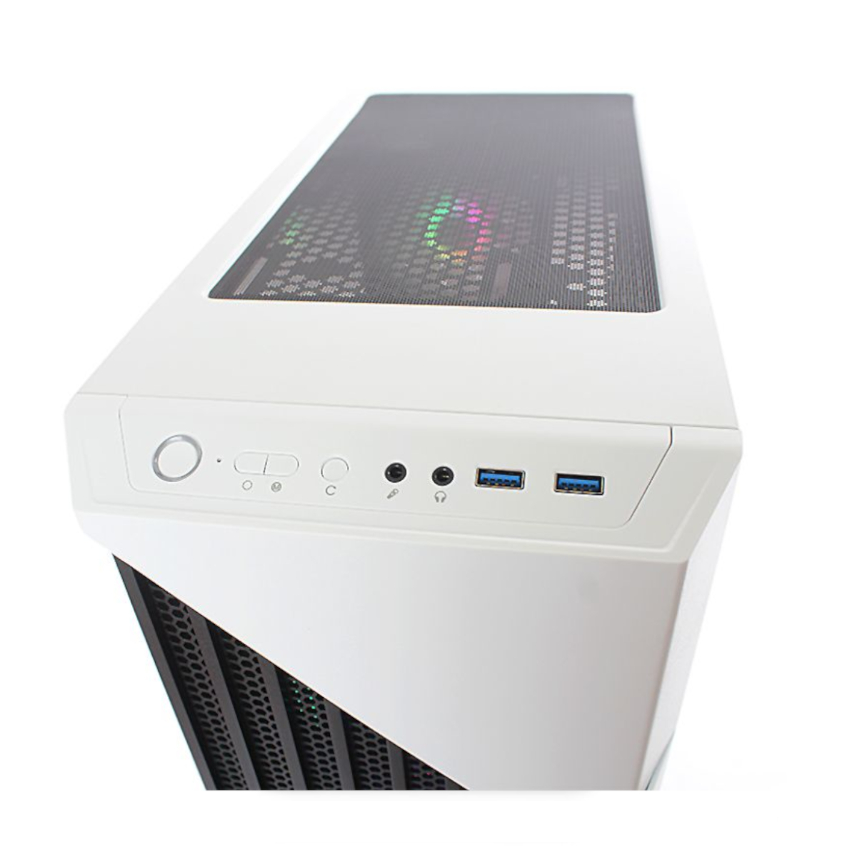 Carcasa de PC blanca con botones frontales y puertos USB, vista superior.
