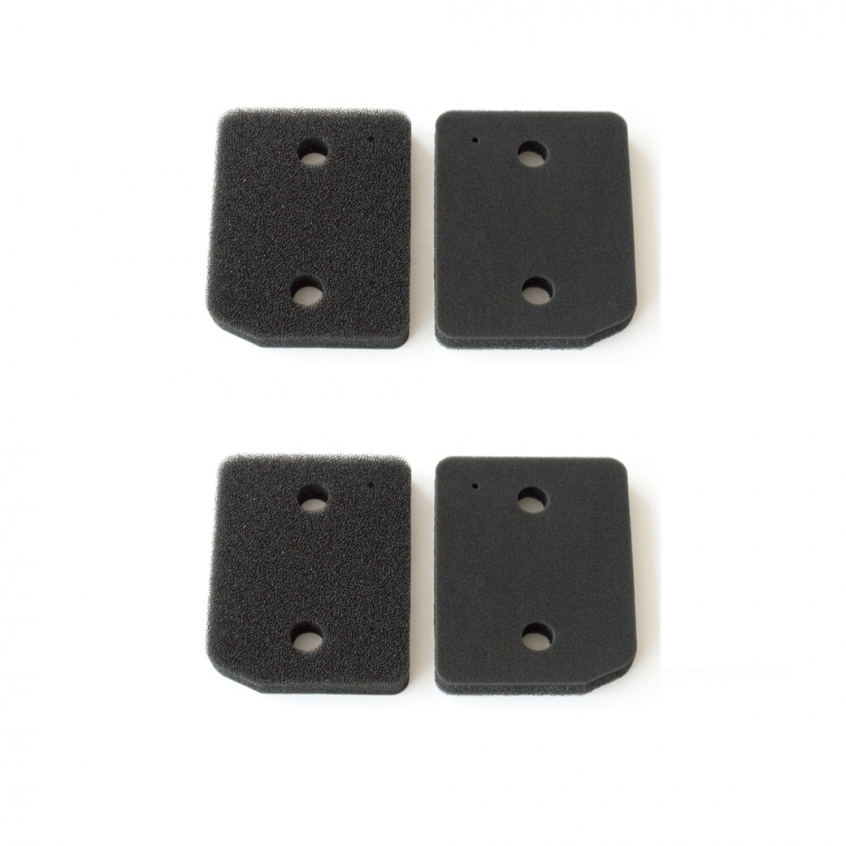 Cztery czarne podkładki piankowe, każda z dwoma otworami. Białe tło.